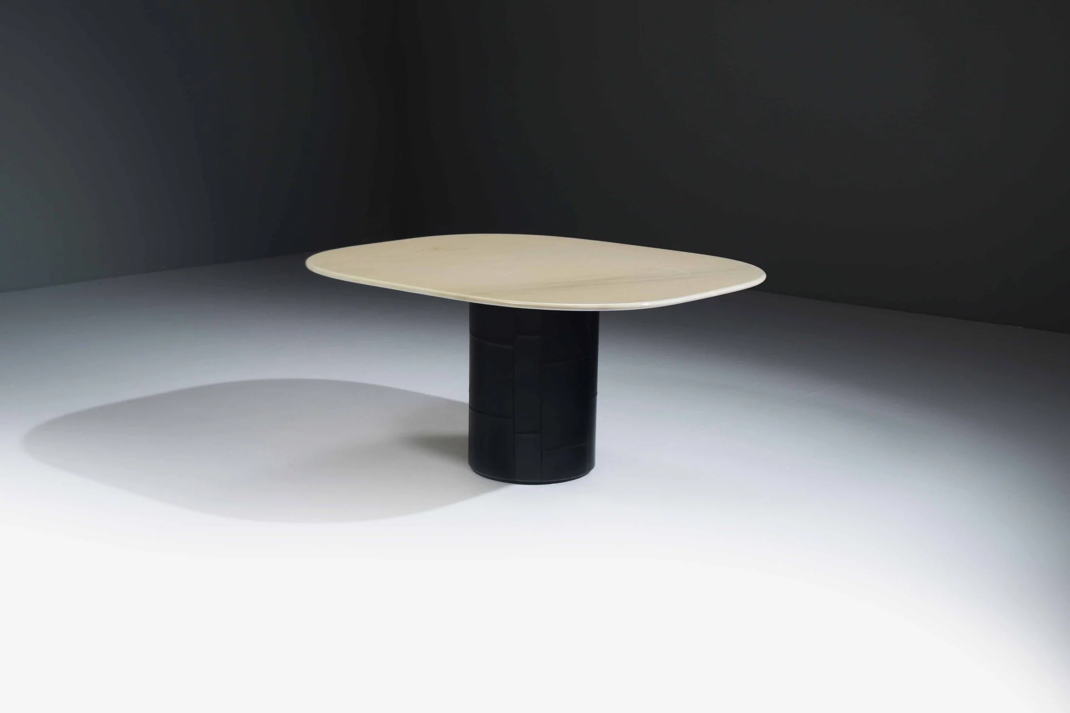 3 Tobio dining table marble black leather afra tobia scarpa c and b c&b b&b bellini magistretti Italia vintage design furniture belgium 1stdibs aera lab aeralab albrecht .jpg