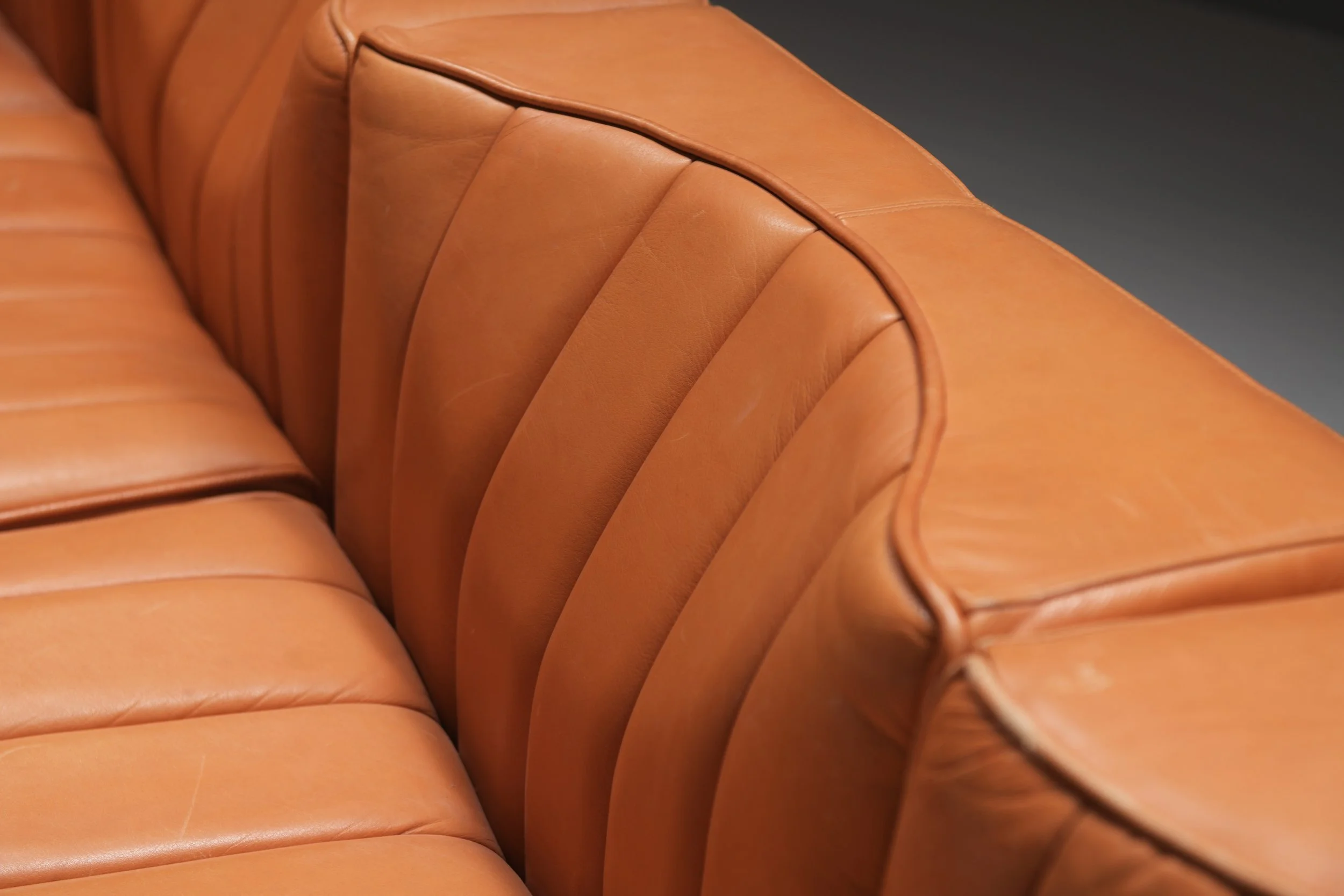 9 ligne jf j f Mur France Arflex Novemila 9000 modular sectional sofa cognac orange leather Tito Agnoli vintage aera lab aeralab bart albrecht vintage design furniture belgium 1stdibs.jpg