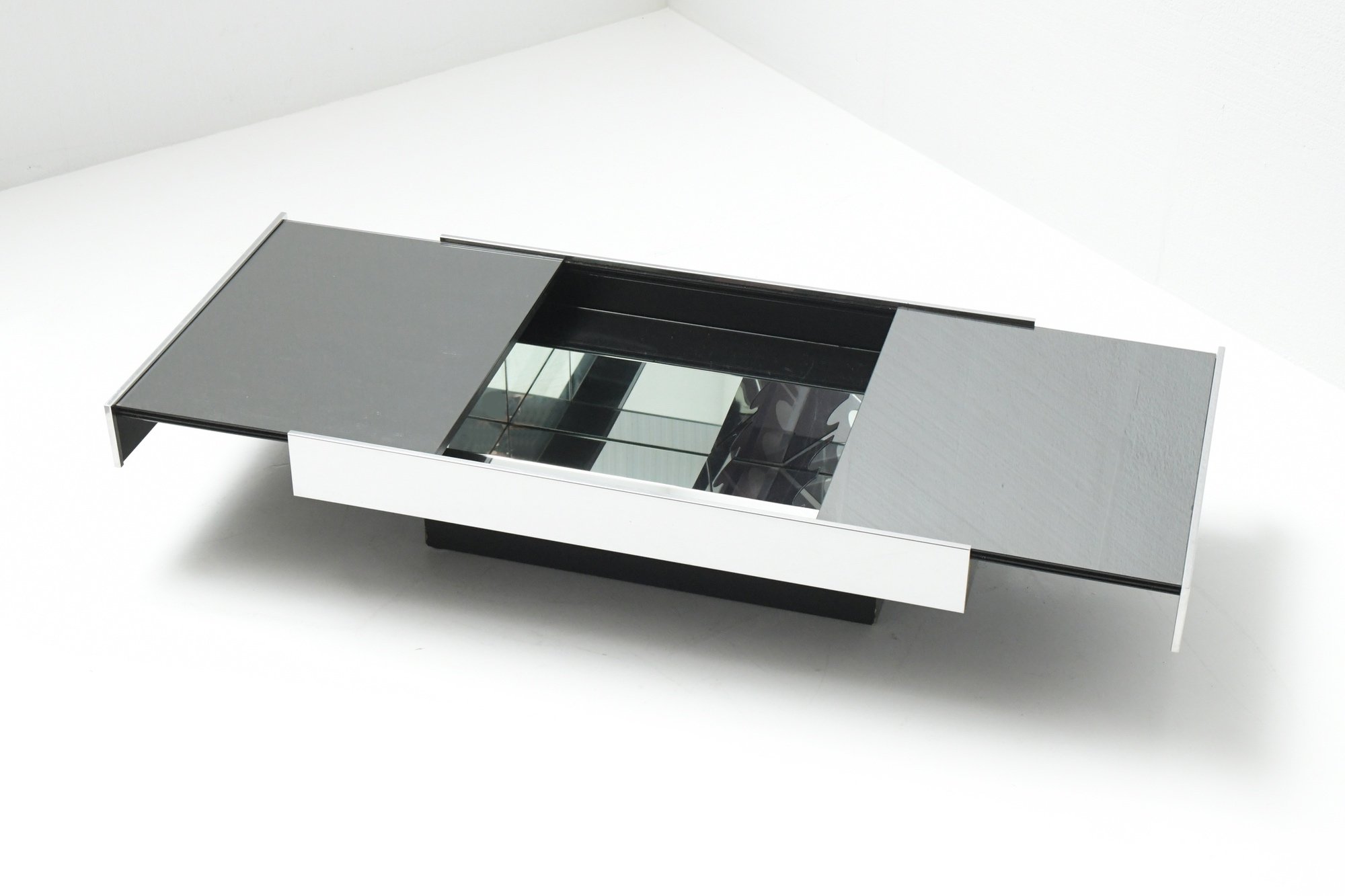 1 WILLY RIZZO CHROME trg SMOKED MIRROR mirrored hidden dry bar COFFEE TABLE FOR CIDUE aera lab aeralab albrecht 1970S.jpg