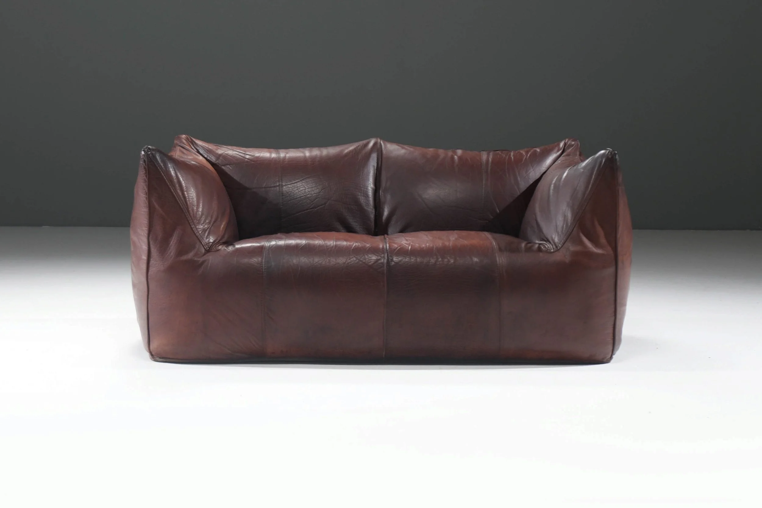 whoppah le Bambole dark brown neck saddle leather vintage seat lounge armrests Mario Bellini B & B C B&B Italia cassina aera lab aeralab albrecht 1stdibs design furniture belgium albrecht.jpg