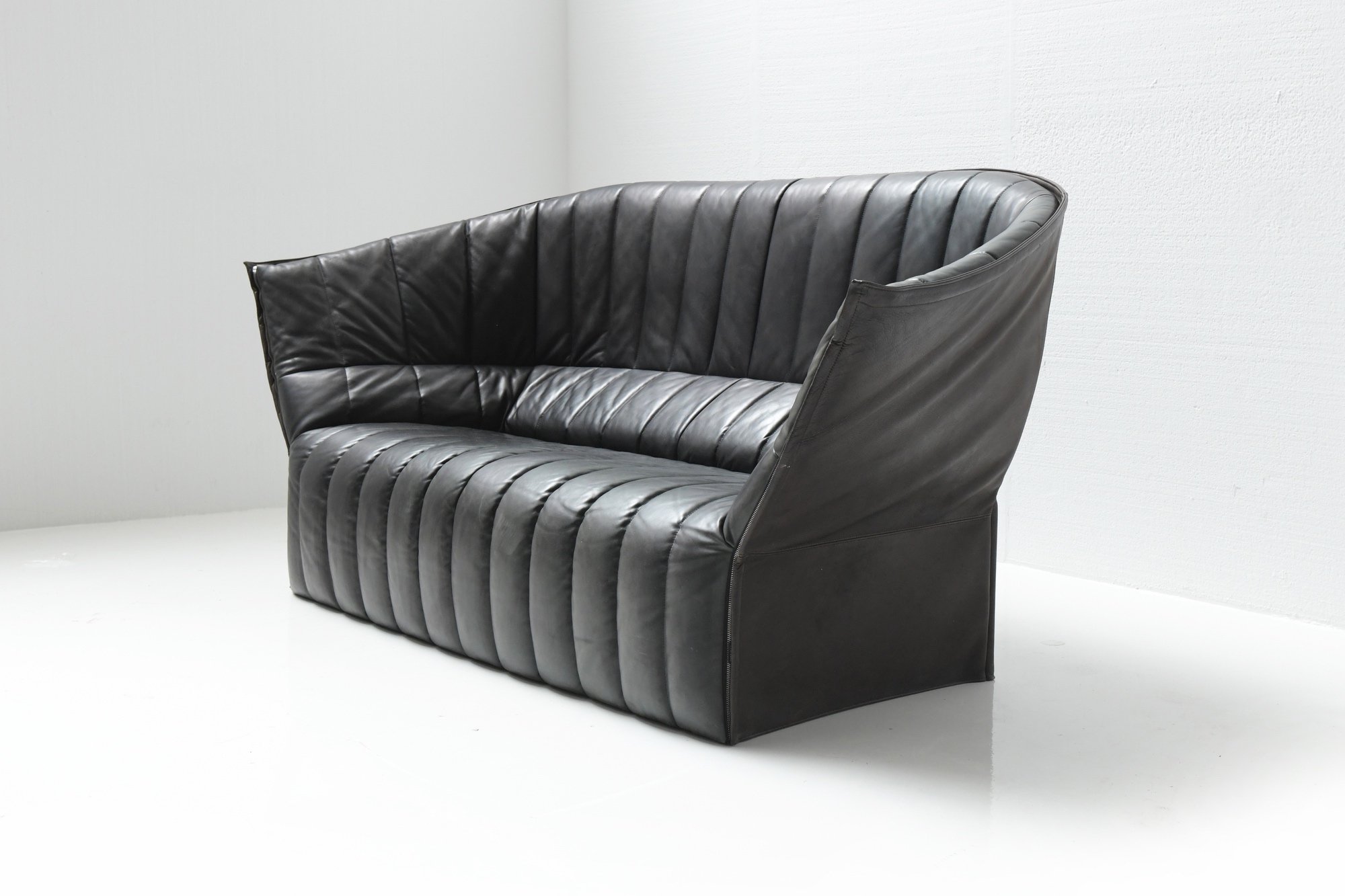 Moel black leather - Inga Sempé - Ligne Roset by Aera-lab — Aéra-lab. I  Fine selection of vintage design furniture by Aèra-lab