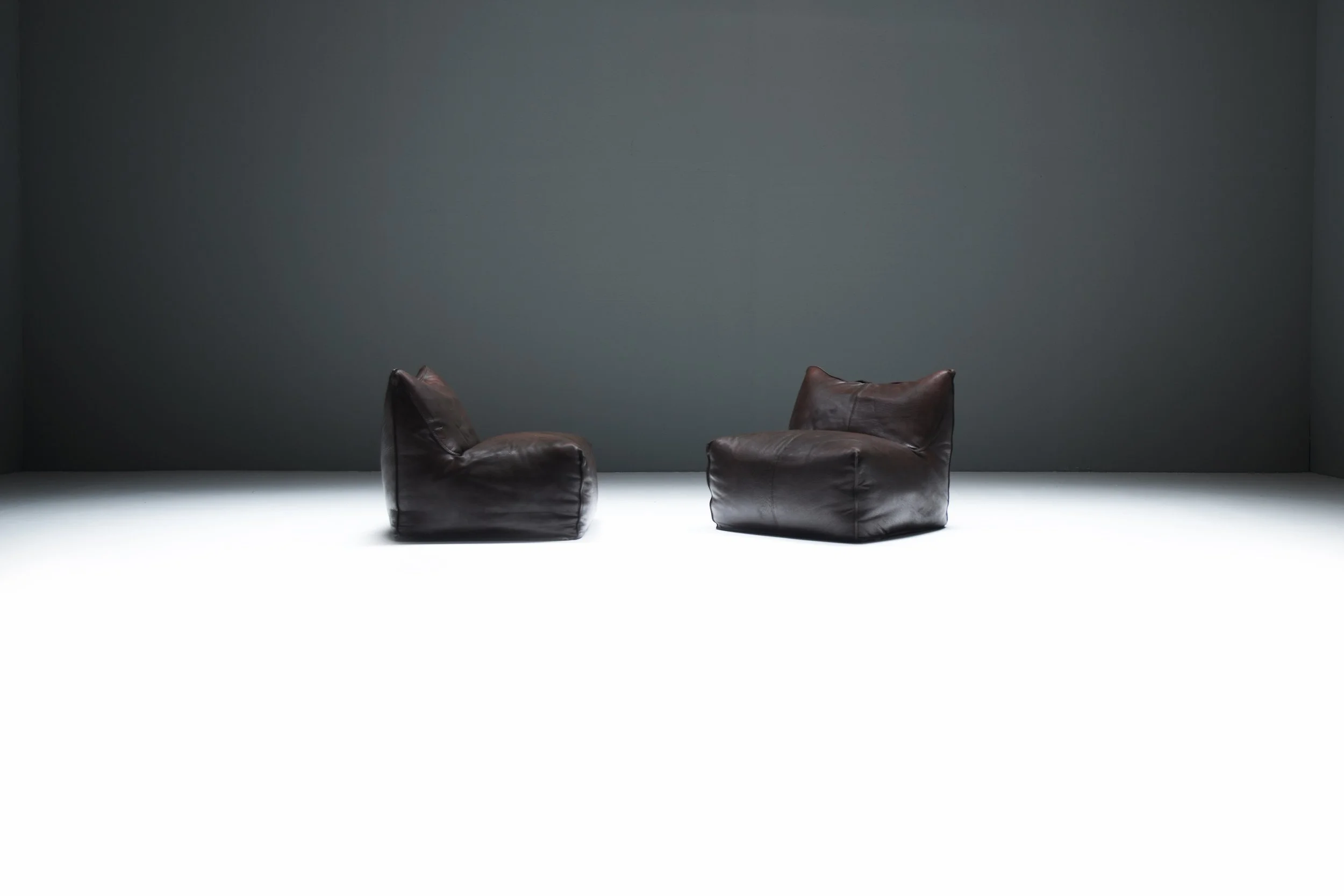 1 le Bambole black dark brown neck saddle leather vintage seat lounge no armrests Mario Bellini B & B C B&B Italia cassina aera lab aeralab albrecht 1stdibs design furniture belgium.jpg