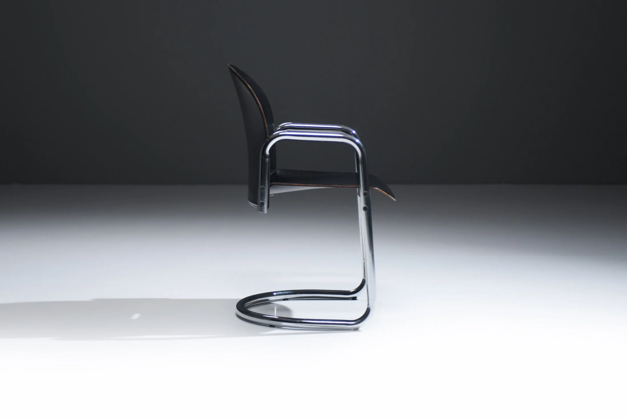 7 Dialogo cantilever dessau dining chairs armchairs leather black chrome Afra Tobia Scarpa C&B B & B bellini Cassina 121 B&B Italia aera lab aeralab design furniture 1stdibs.jpg