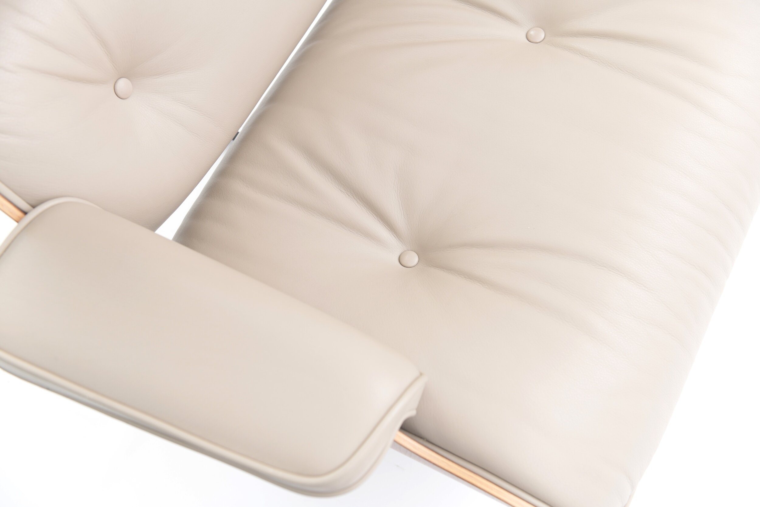 15 eames leather brown sand beige vitra miller bart albrecht aera lab.jpg
