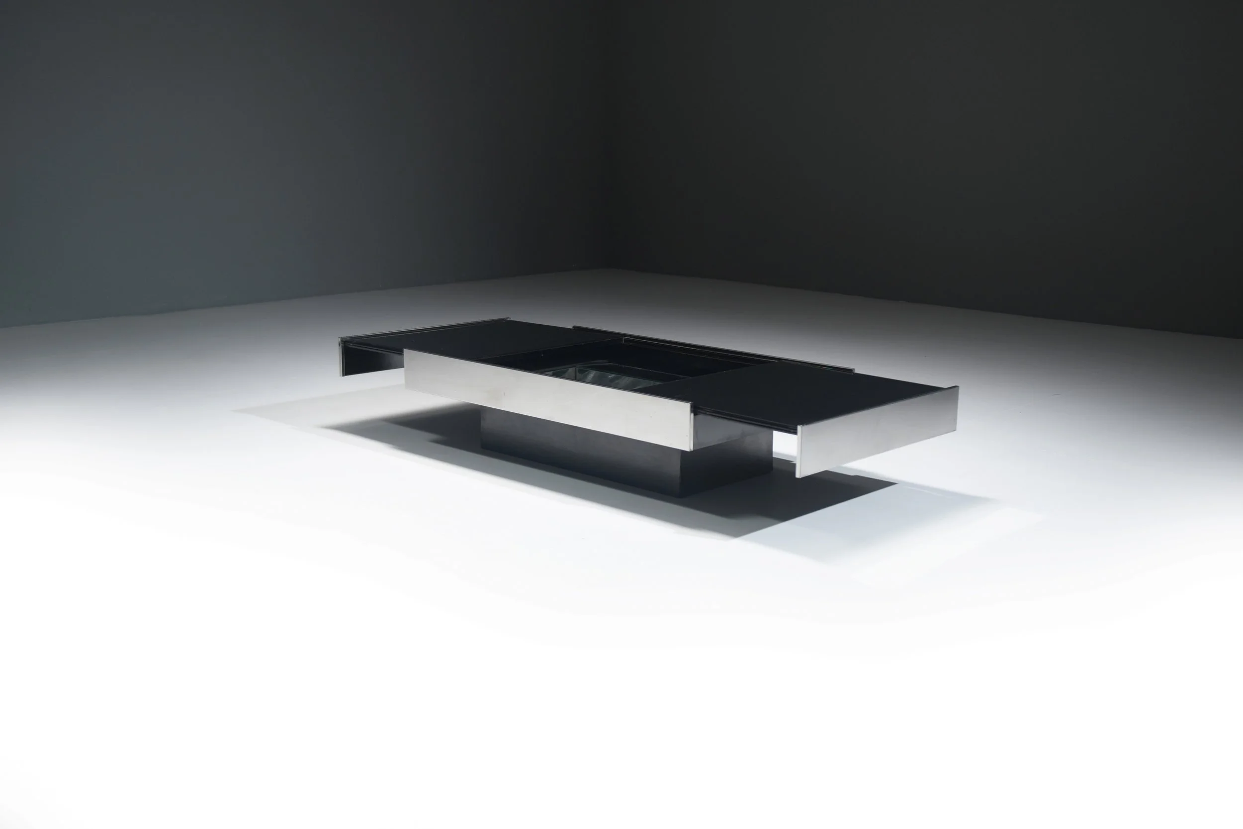 ar Table ‘Hidden bar’ - Willy Rizzo -  Cidue Italy 1970s