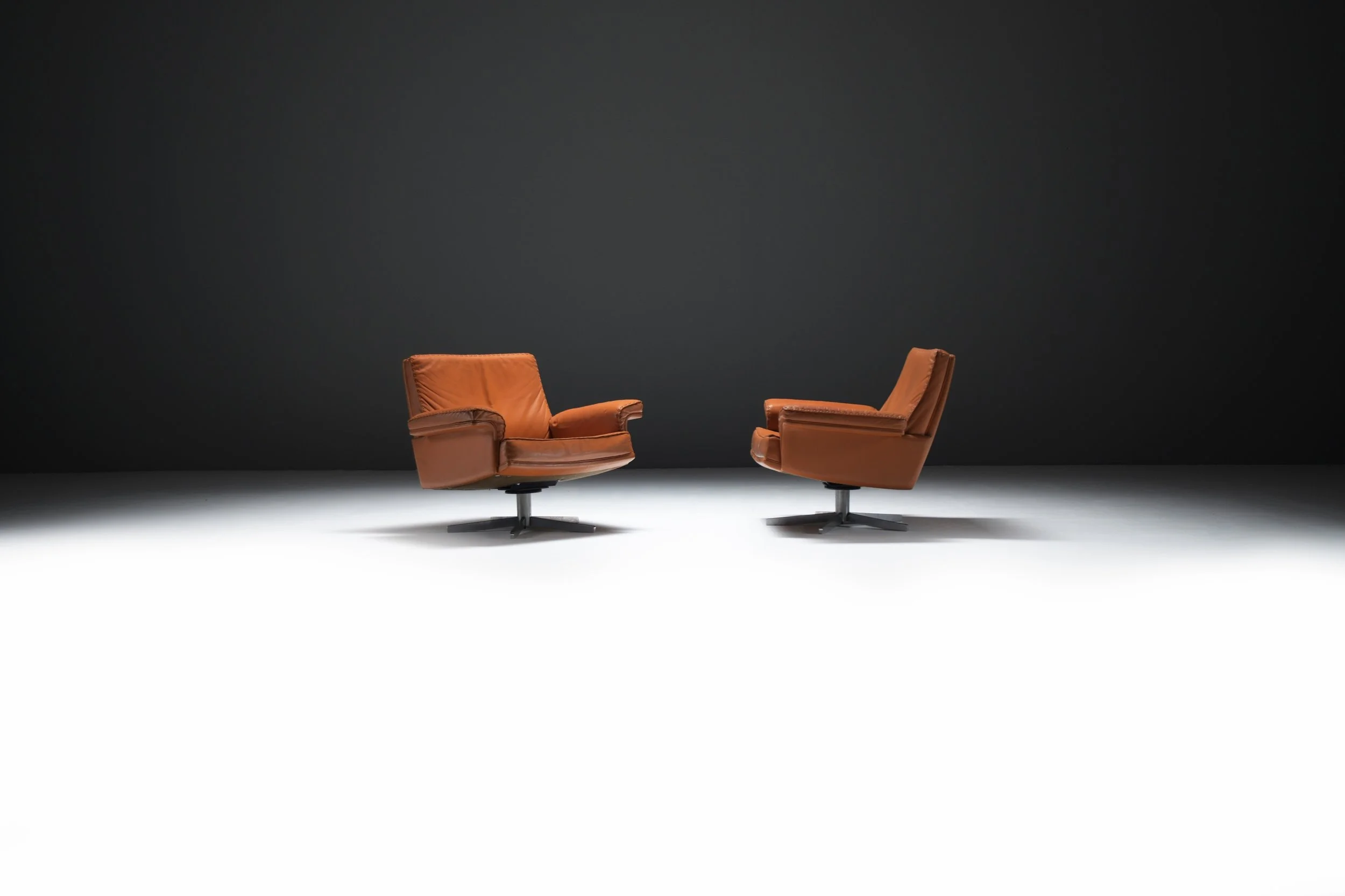 1 De Sede DS 35 DS35 swivel lounge armchairs Hand built team De Sede swiss Switzerland vintage orange burnt cognac original leather aera lab aeralab 1stdibs design furniture.jpg
