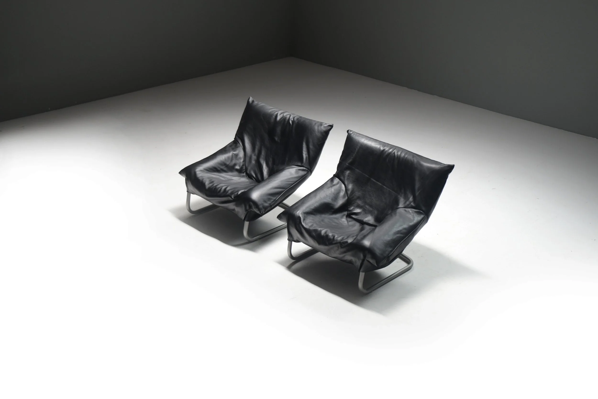 2 Montis gerard van de berg lounge lazy easy  chair cantilever new black leather dutch netherlands mancave aera lab aeralab bart albrecht 1stdibs .jpg