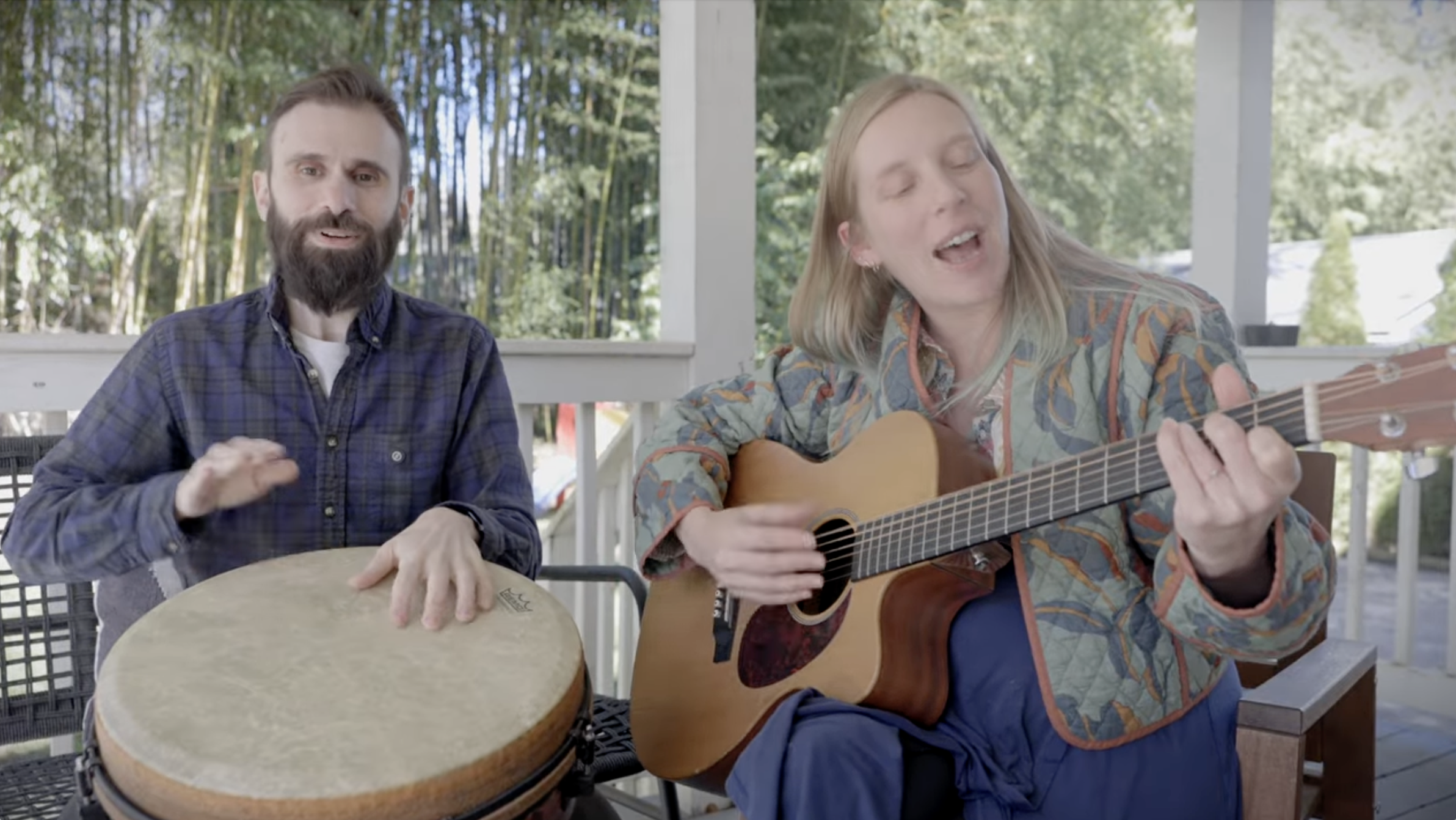 Meshorerim (Song Circle Practice) 