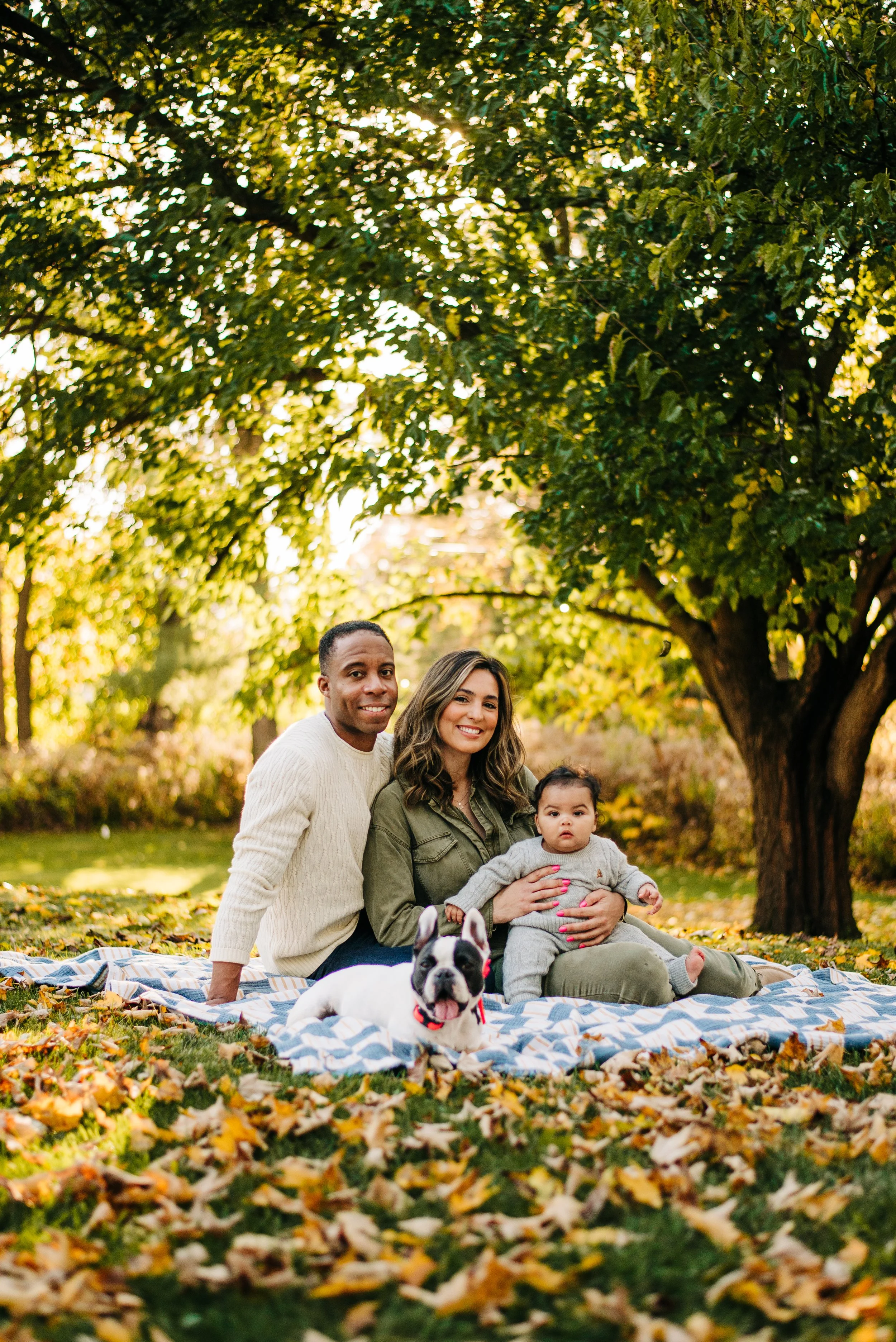 Oliva, Emery & Tate 2023- Allison Kelly Photo-12.jpg