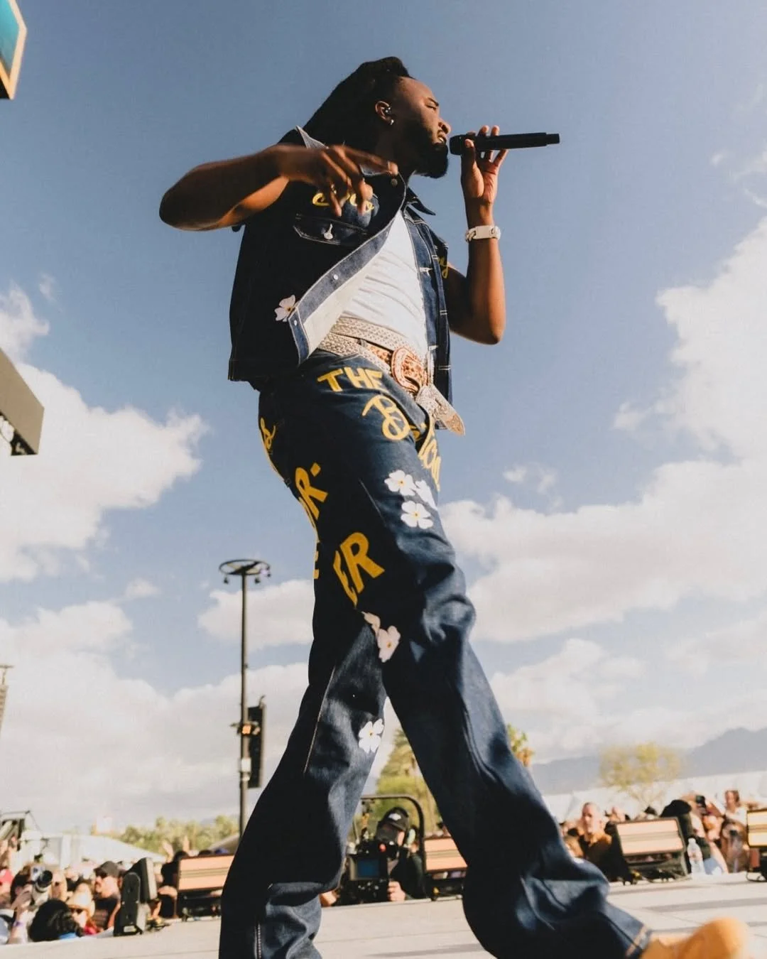 Final desert rodeo @stagecoach @shaboozey in custom @levis & @timberland Styled by @neoncomplex  (4).jpg