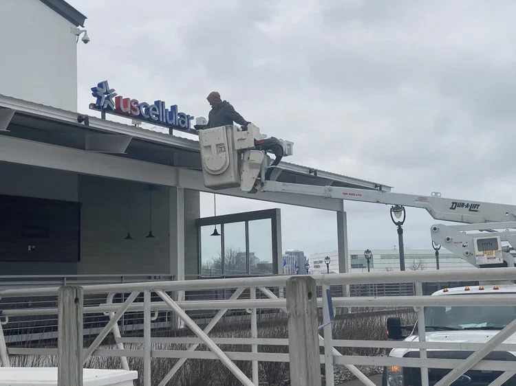 US Cellular exterior installation.webp