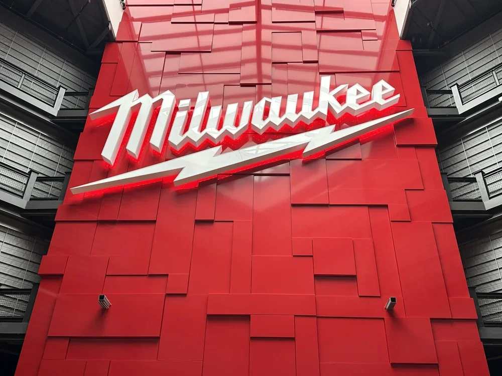Milwaukee tool interior elevated close face.webp