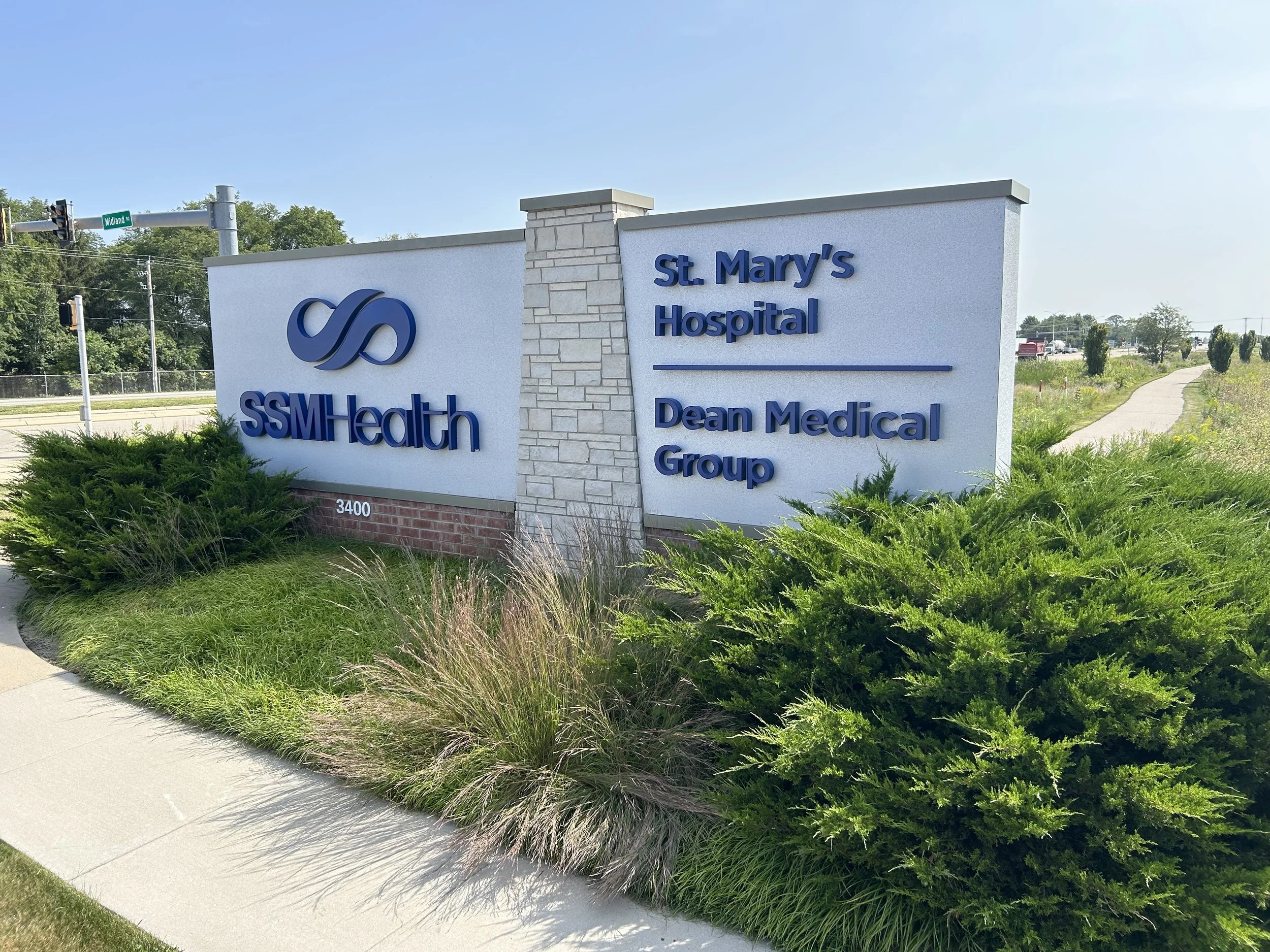 SSM health exterior signage block.JPG