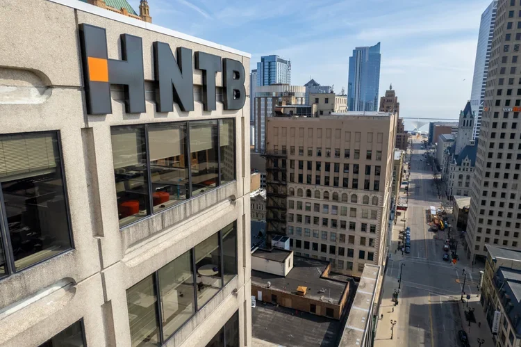 HNTB Mke exterior illuminated signage.webp