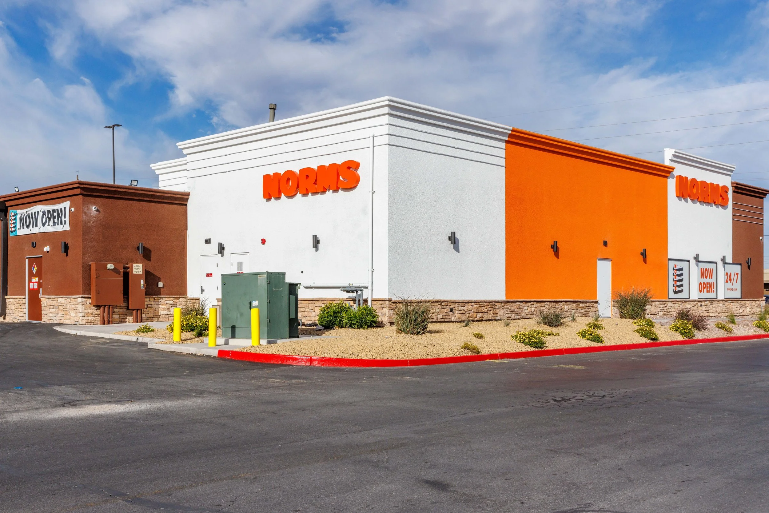 Norms Building Exterior Signage .JPG