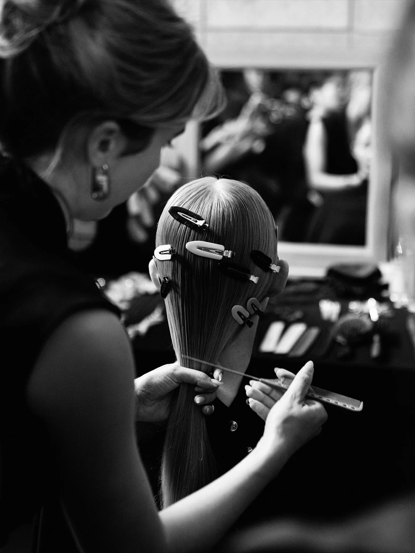 backstage hair:advanced

AVEIRO 🇵🇹 4+ 5 Janeiro 2026

O step up do nosso programa de forma&ccedil;&atilde;o volta a Portugal e est&aacute; dispon&iacute;vel para todos os profissionais que completaram o bh:beginners, e a partir de hoje tamb&eacute;