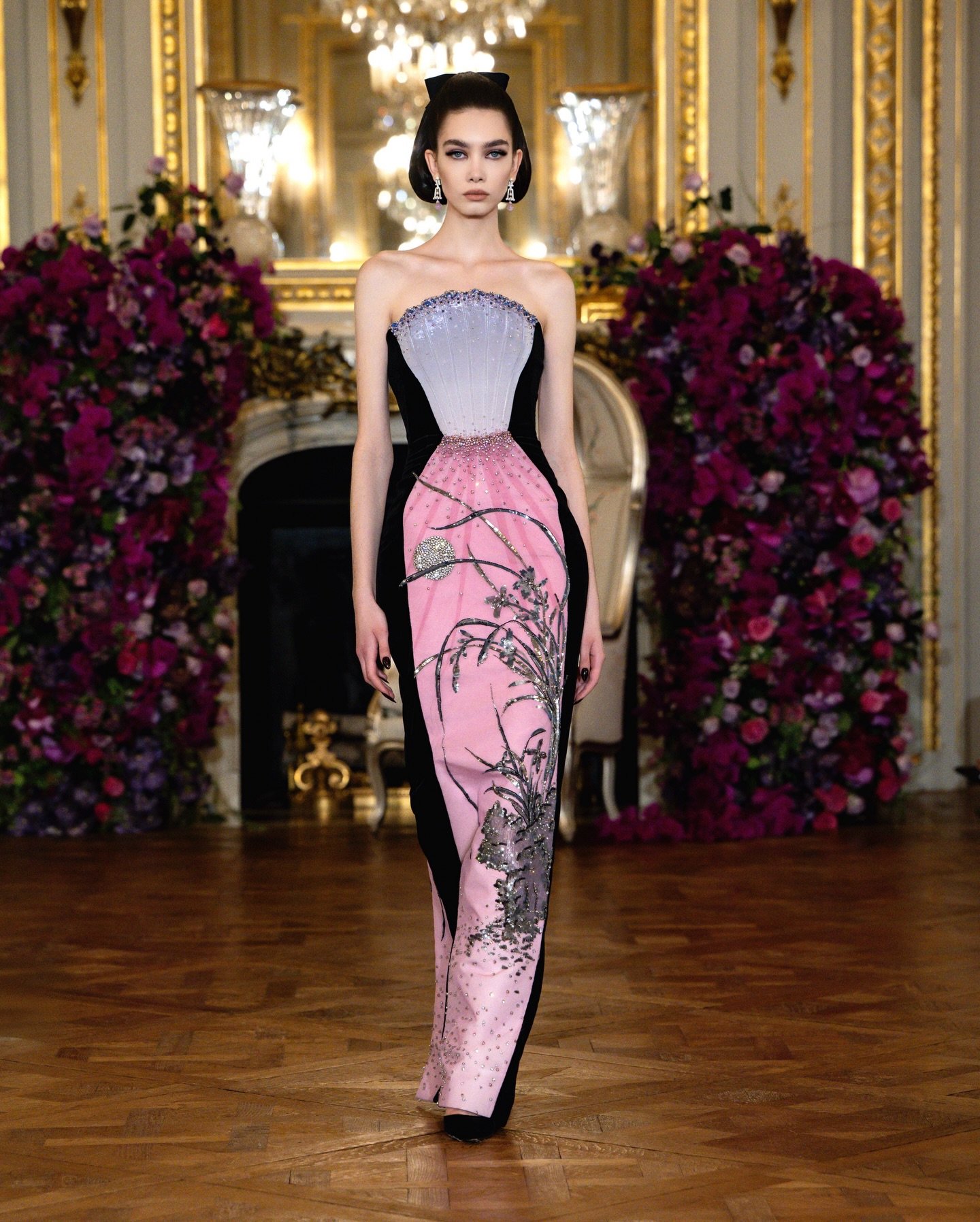 @miss_sohee #misssoheecouture 
Hair: @joananeves using @cosrx 
Makeup: @ciaradoesmakeup
Styling: @oliver_volquardsen 
Casting: @sveacasting 
Jewelry: @anabelachan 
Crystals by @swarovski 
Nails: @glossifyofficial 
Production: @premiercri 
PR: @lucien