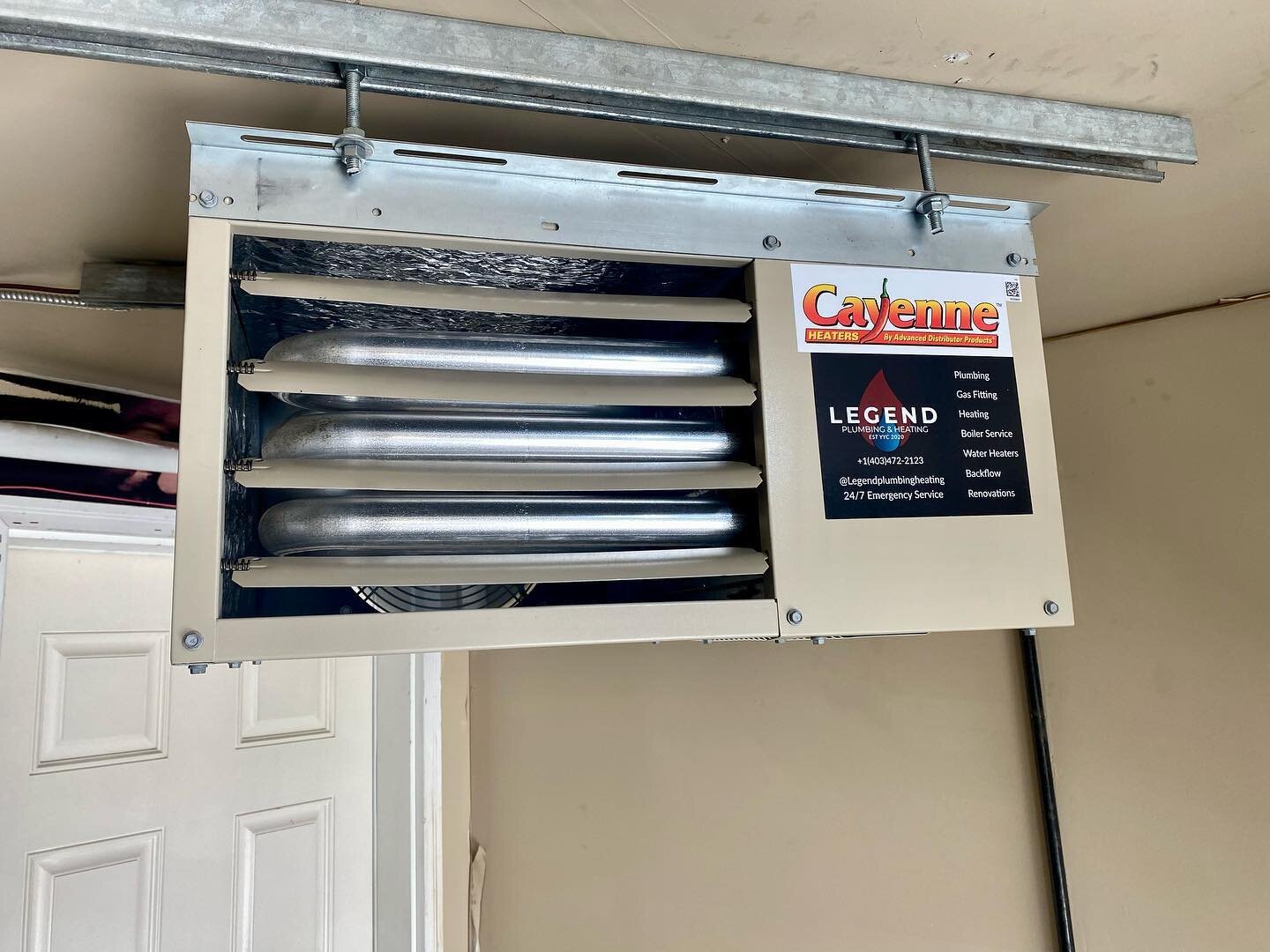 Keep your garage (and your car) toasty warm this winter! 🔥
&bull;
Garage heaters are energy efficient, take up almost no space and run quietly.
&bull;
Call us for a quote and get yours installed before you have to fight over who scrapes the frosty c