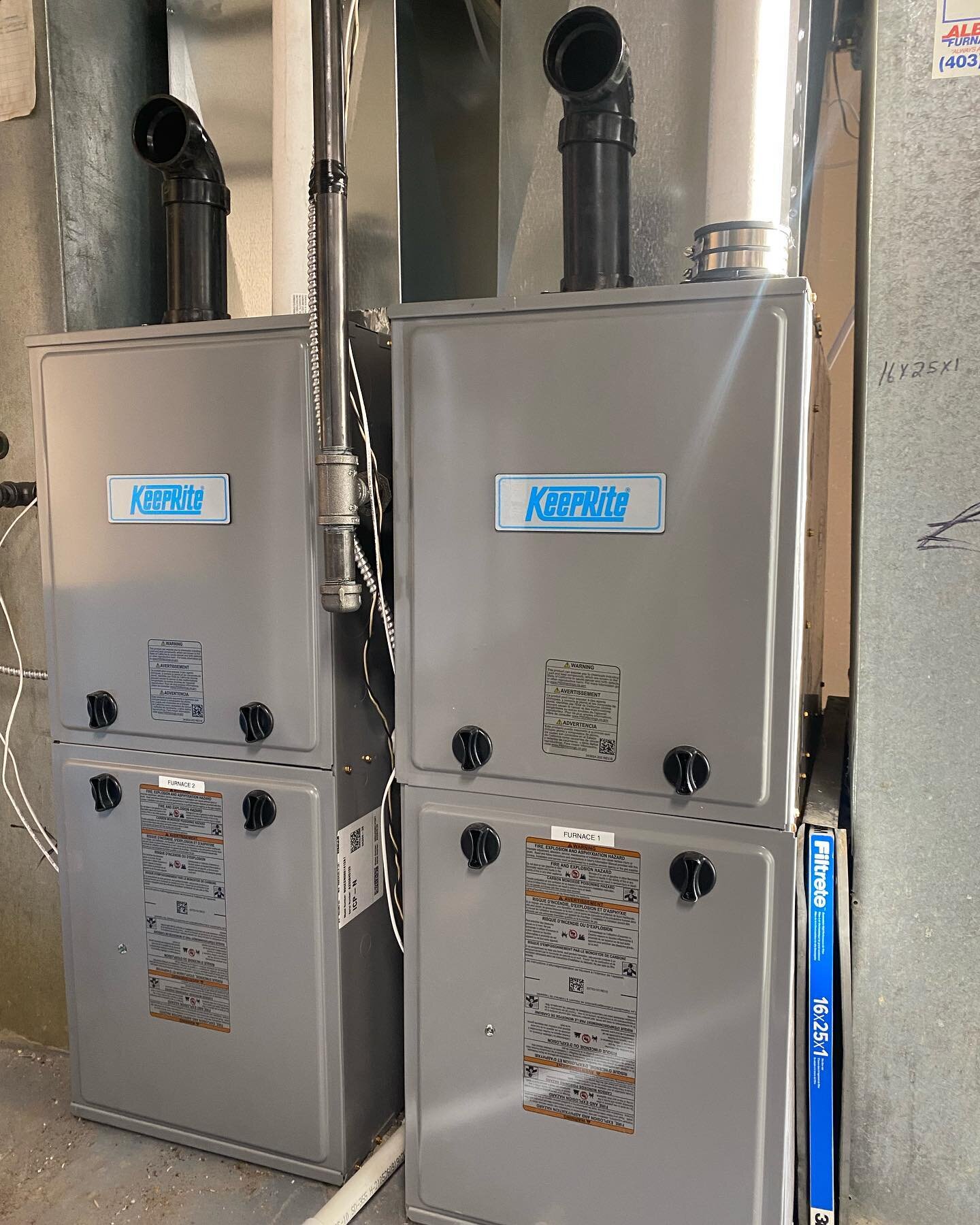 Ranch living! 🐎🐄🐓
&bull;
Installed 2 brand new high-efficiency furnaces for a great client!
&bull;
The old system was&hellip;.OLD and just wasn&rsquo;t working well anymore.
&bull;
As they say - &ldquo;Winter is coming&rdquo; - so, make sure your 