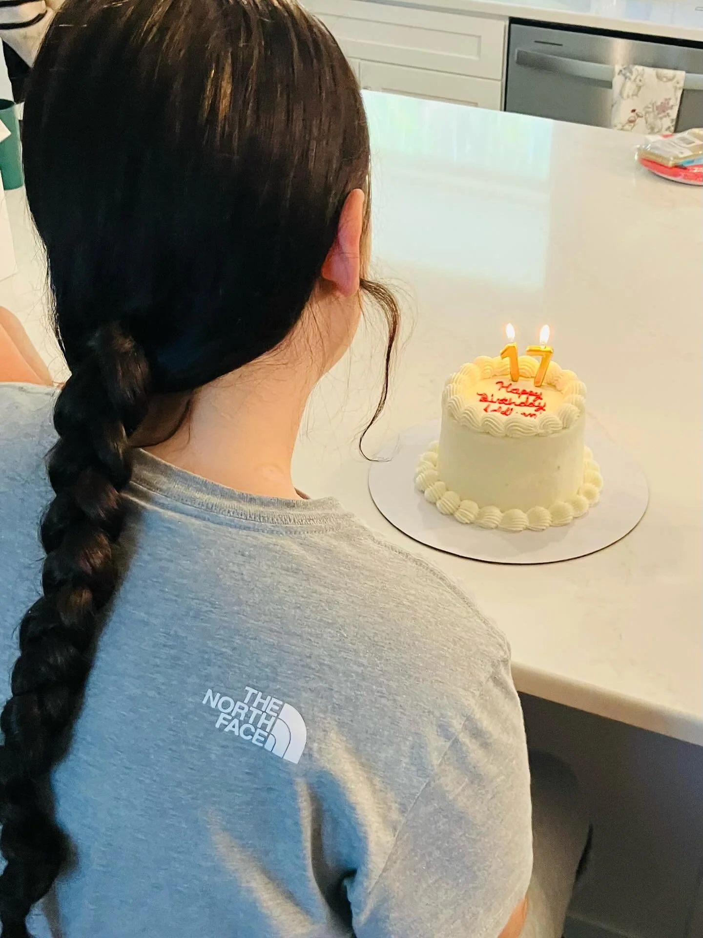 Can you imagine celebrating your birthday in a home that is not yours surrounded by strangers? 

For this guest at House of Hope that is her reality. 

Today, we put up party decor, gave gifts and flowers, lit candles, sang Happy Birthday, and cut a 
