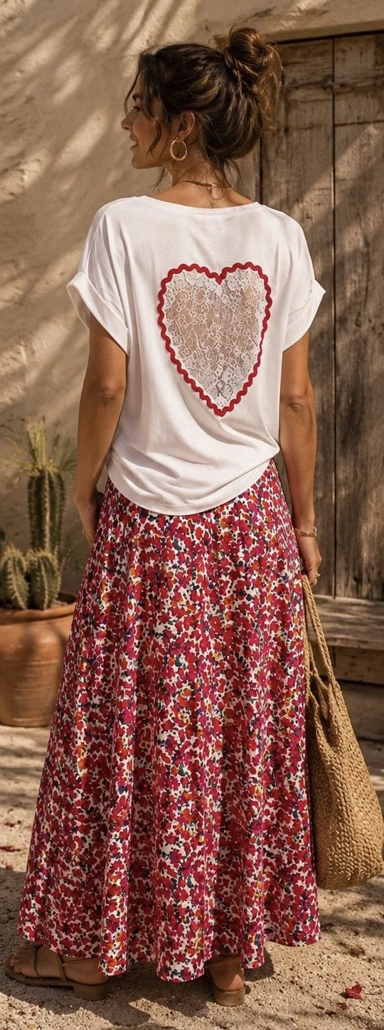 COMBO JUPE TEESHIRT COEUR DENTELLE COL V