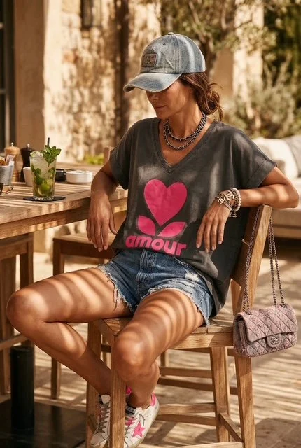 TEESHIRT AMOUR NOIR DELAVE / ROSE FLUO