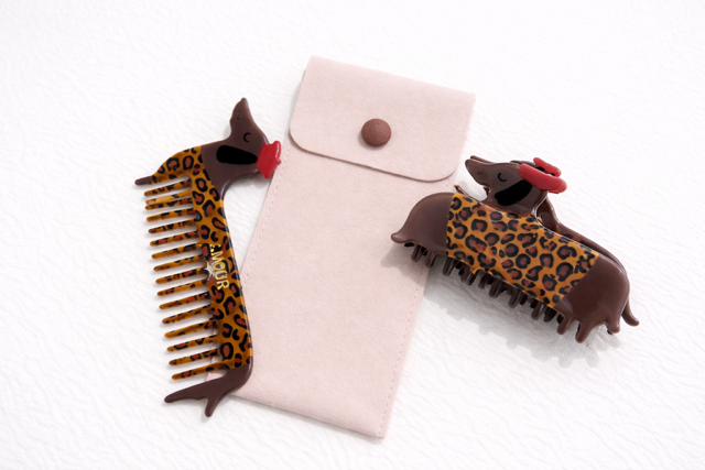 ENSEMBLE PEIGNE  + PINCE A CHEVEUX TECKEL