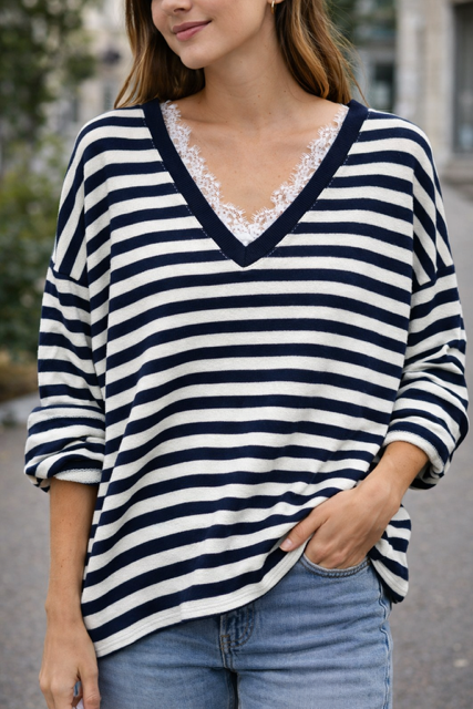 SWEAT RAYE DENTELLE MARINE