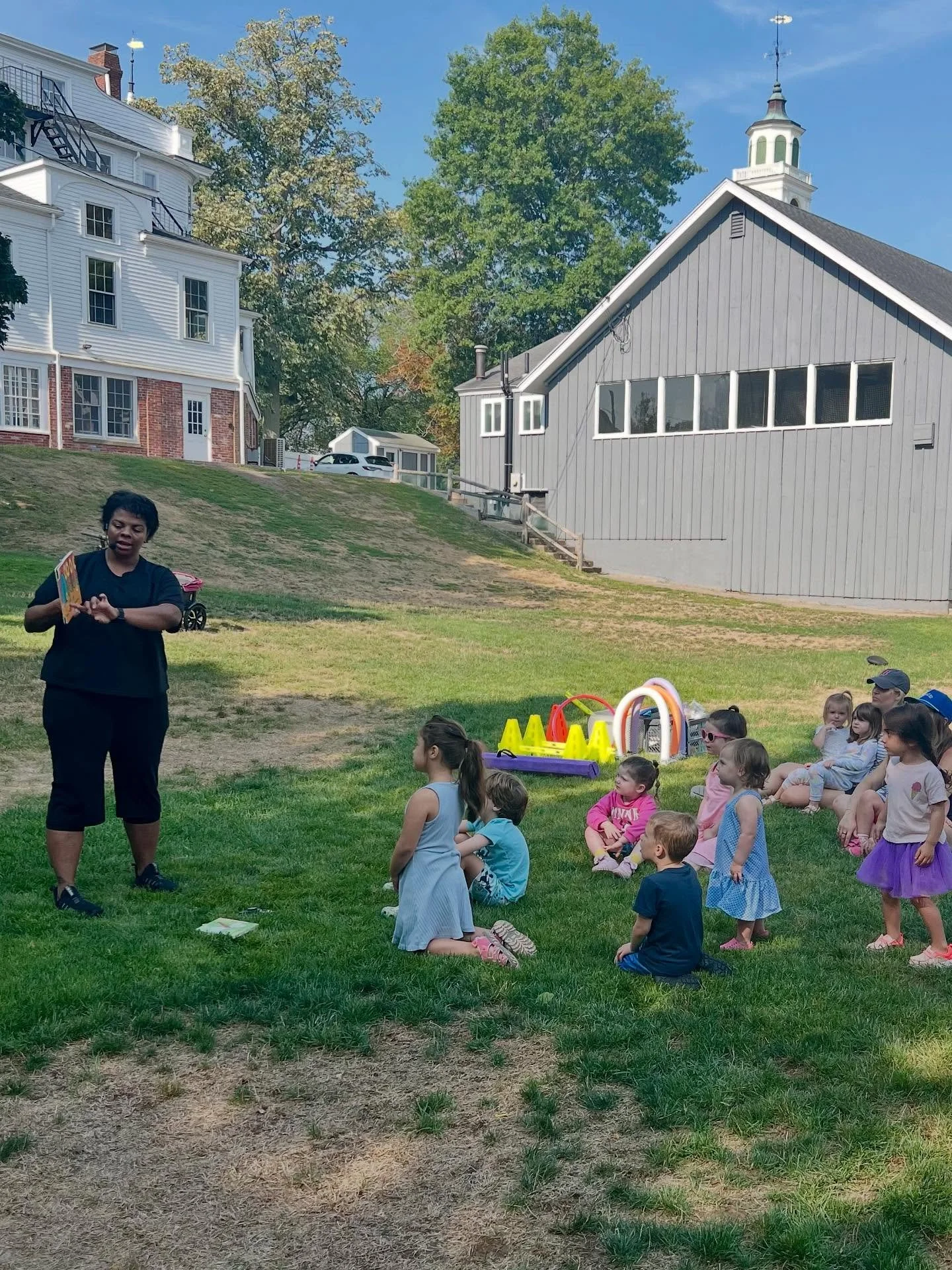 Awesome times were had! 

Thanks to all who joined me this past weekend at @dedhamcommunityhouse during the special Dedham Parent Time event featuring, yours truly, Star Path! ⭐️ We posed, we painted, and had so much fun! 

Love being a part of these