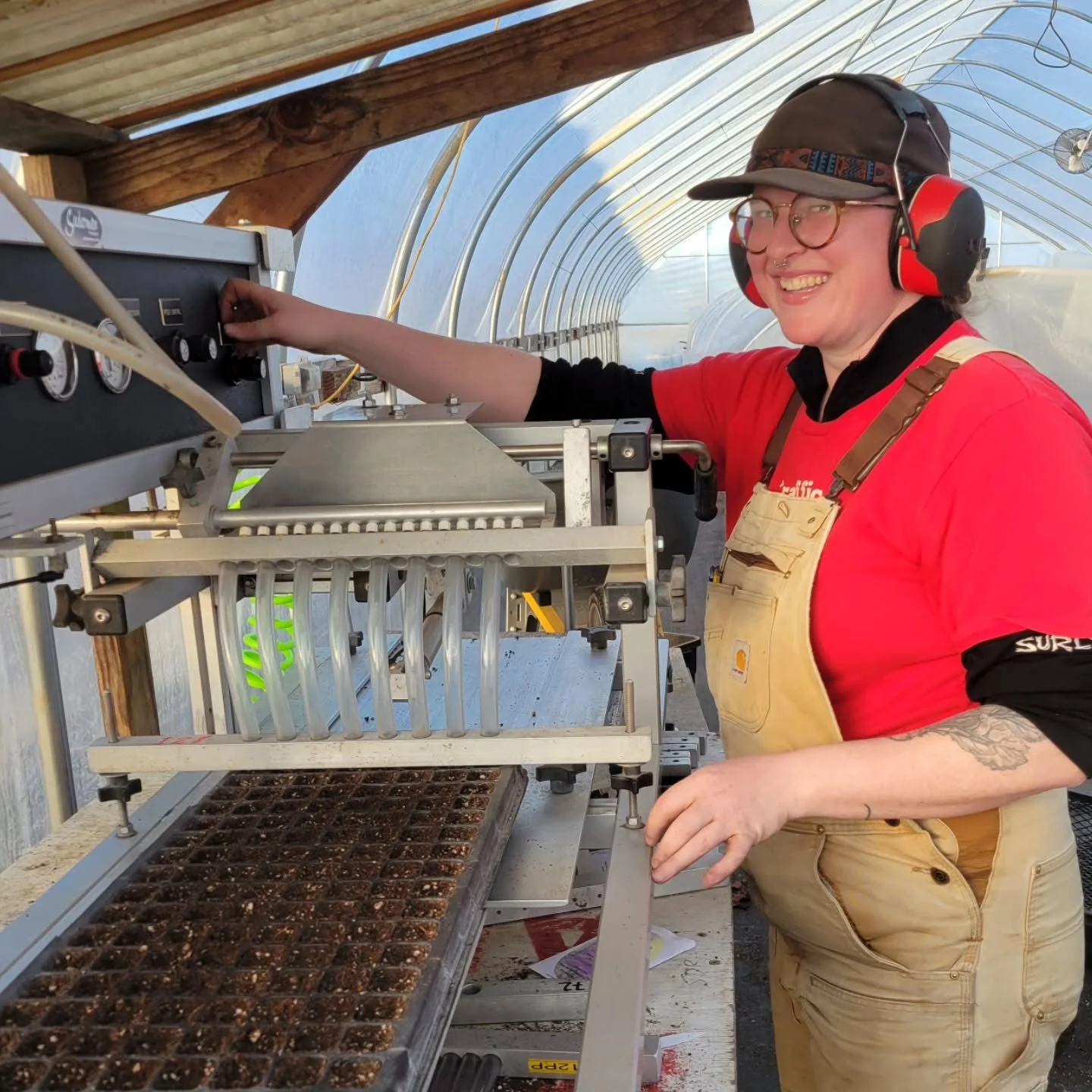 We're stoked to welcome Bridget to lead our production this season! She's a botanist by training with many years of organic veggie farming under her belt, so our ever-growing, somewhat unwieldy menagerie of veggies, natives, and flowers will be in ex