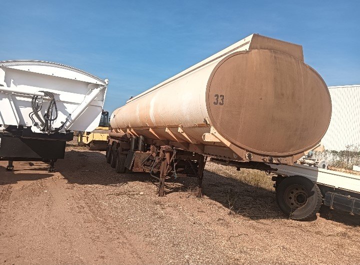 30000L water tanker.jpg