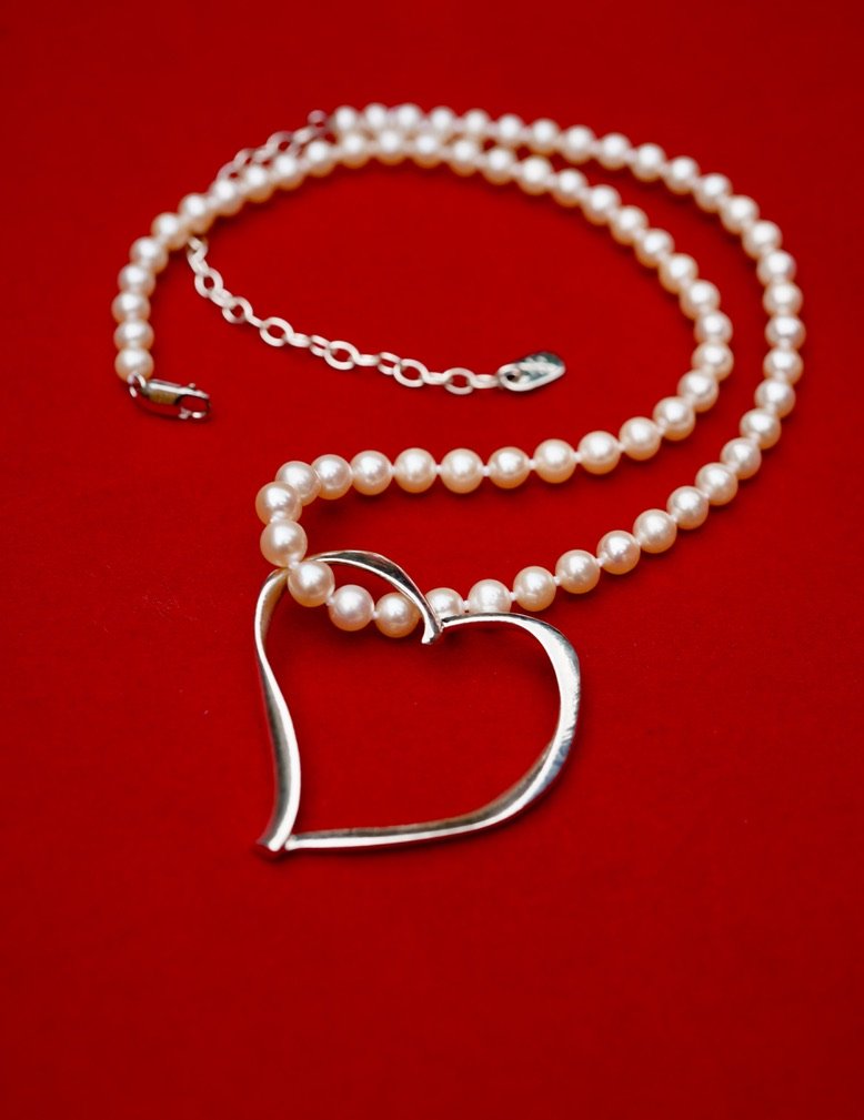 24482838 Freshwater Pearl Necklace with 14k White Gold Heart Clasp