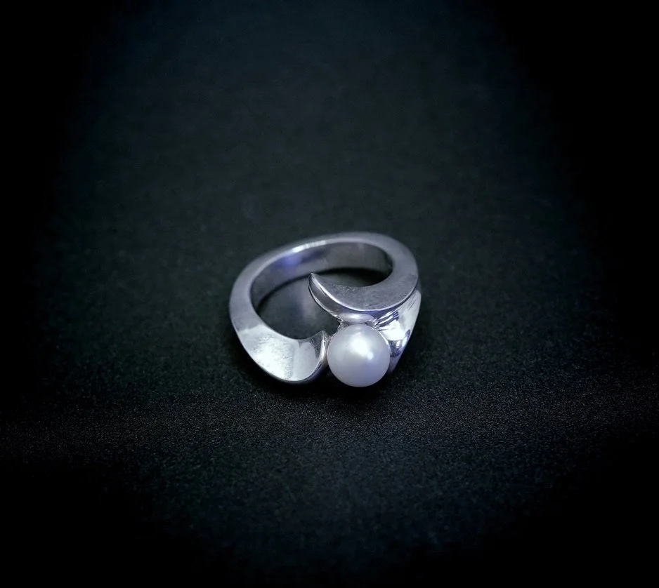 Pearl Wave Ring — Tim and Mabel