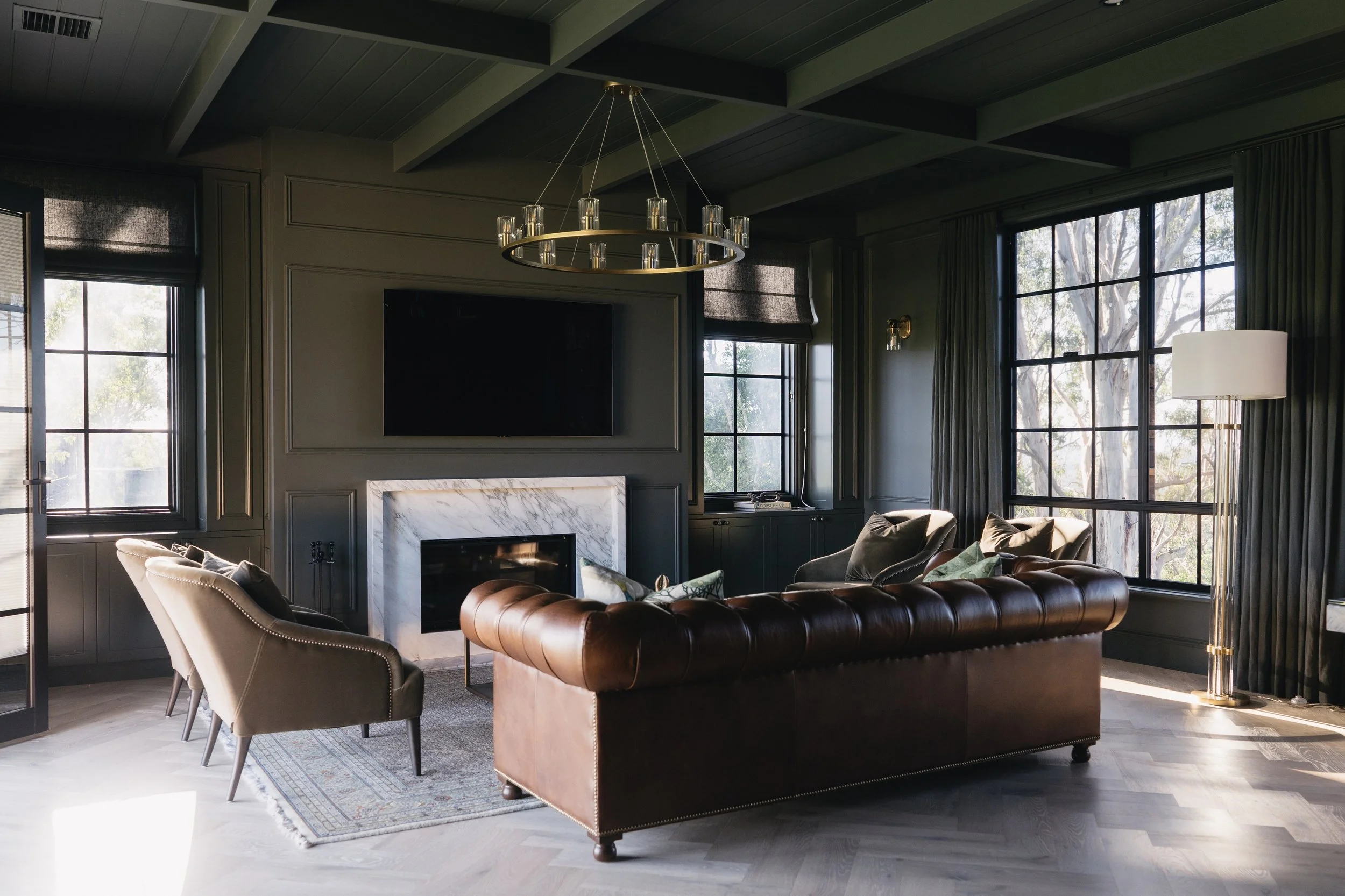 One room. Many purposes.

Tucked away at the rear of the Black Barn at @tarahillcountry, this space was designed as a retreat within the retreat. Separated from the main living areas and bedrooms, and complete with its own private entry, it offers a 