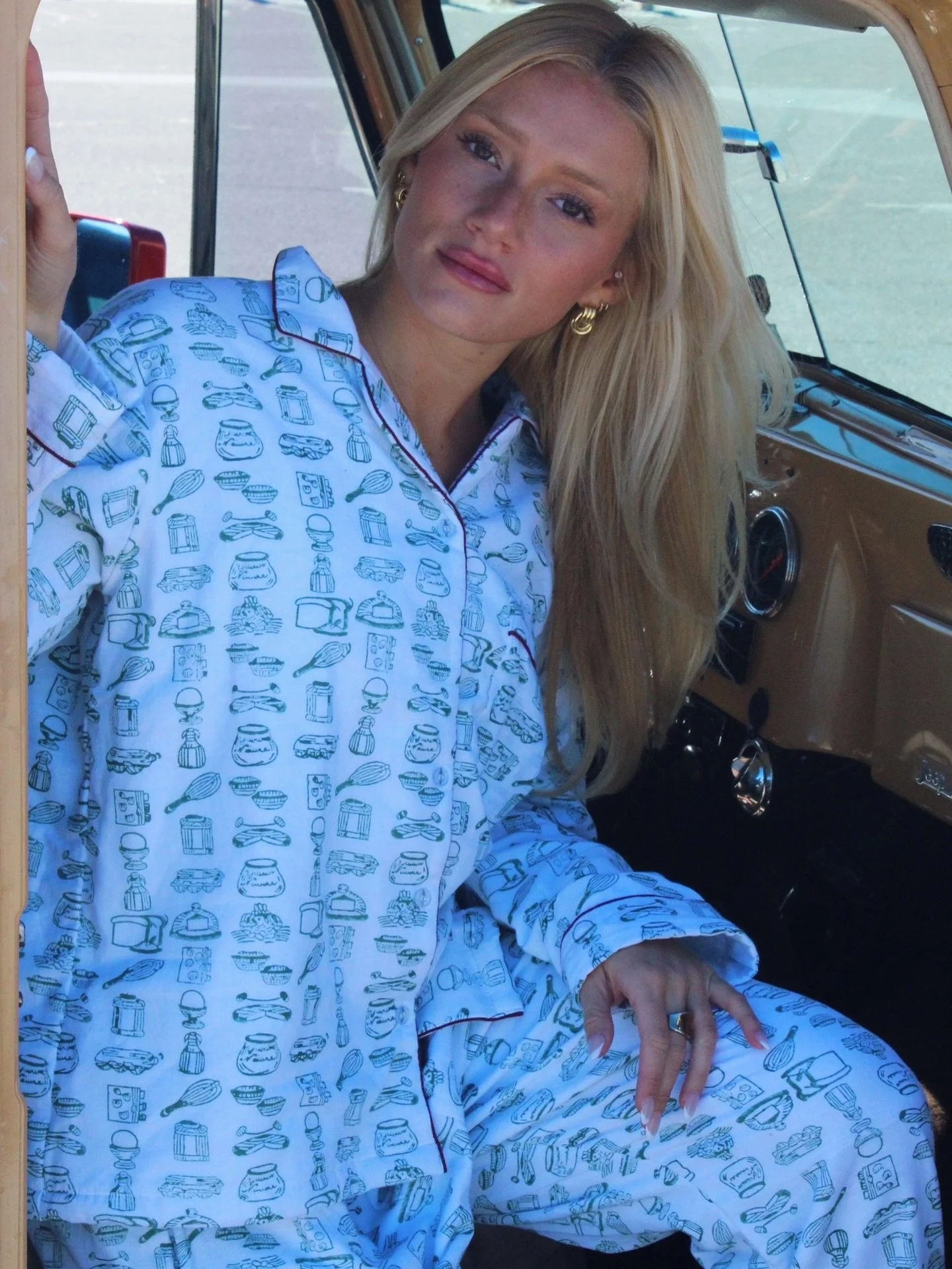 Wrap yourself in warmth this winter with our Triple-Lined Cotton Pajama Set, designed to keep you extra cozy through chilly nights and frosty mornings. Made with three layers of soft, breathable cotton, these pajamas offer the plush comfort of flanne