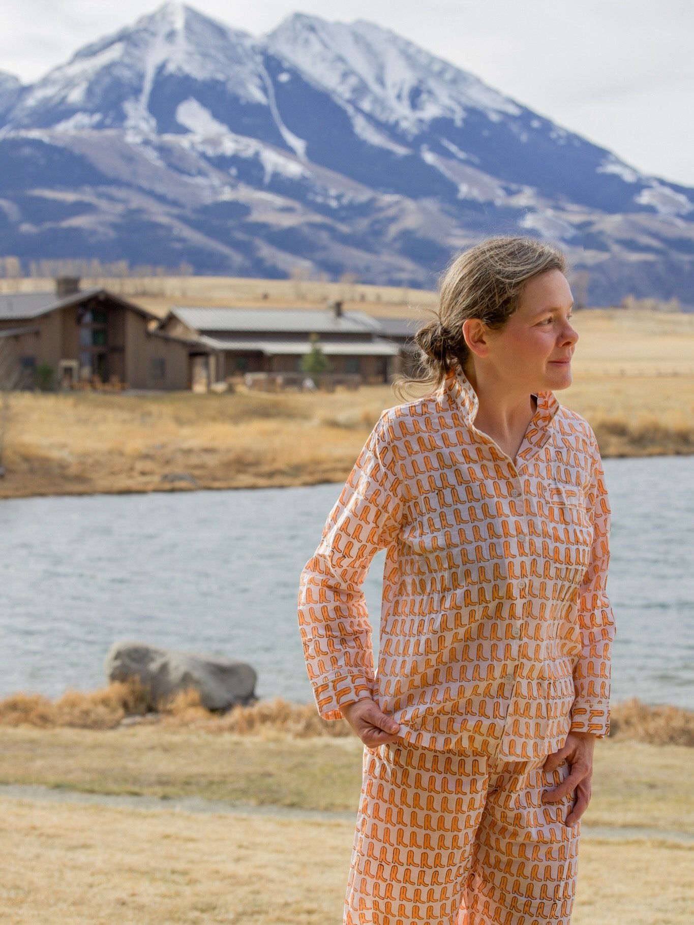 Our favorite part? Seeing YOU in Ella Alden 🤍
From dreamy prints to beautiful backdrops, you make every moment shine ✨
Thank you for sharing your photos, keep tagging us!

📸 @nicolemichelephoto
🏡 @sagelodge