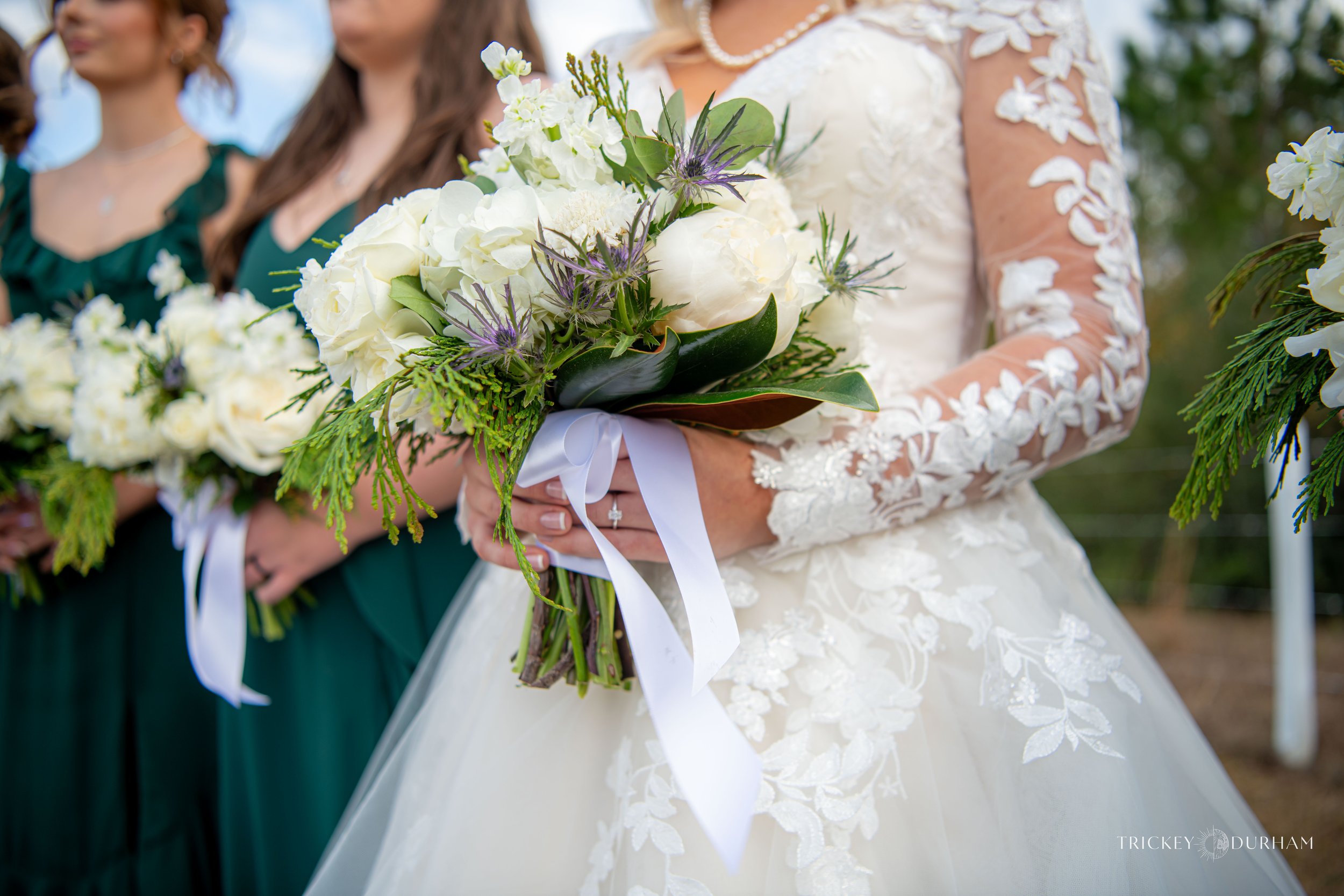 2025 Wedding Trends We’re Loving: Rustic Luxe, Bold Color, and Nature-Inspired Details