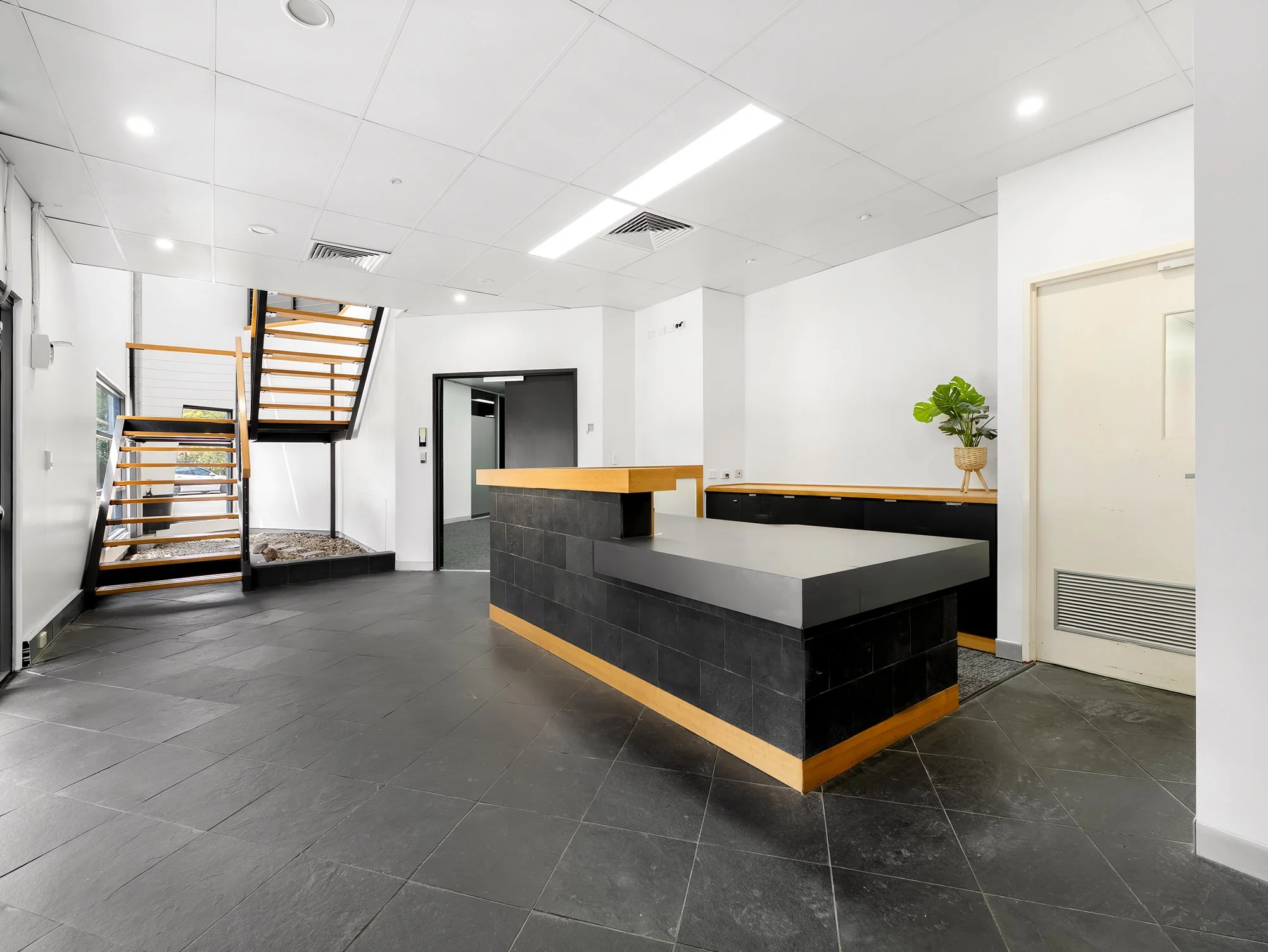 29 Breene Place, MORNINGSIDE secondary.jpg