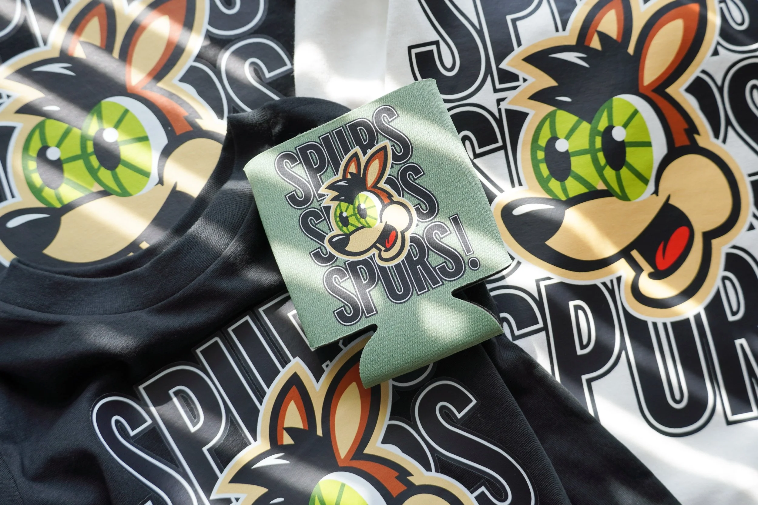You guys kept me super busy for the #Spurs playoffs!🏀 I&rsquo;m just getting around to posting products from the rush of the season!!

I have ONE MORE wedding to attend then I&rsquo;m back to normal work weeks for a while. I will be out again this F