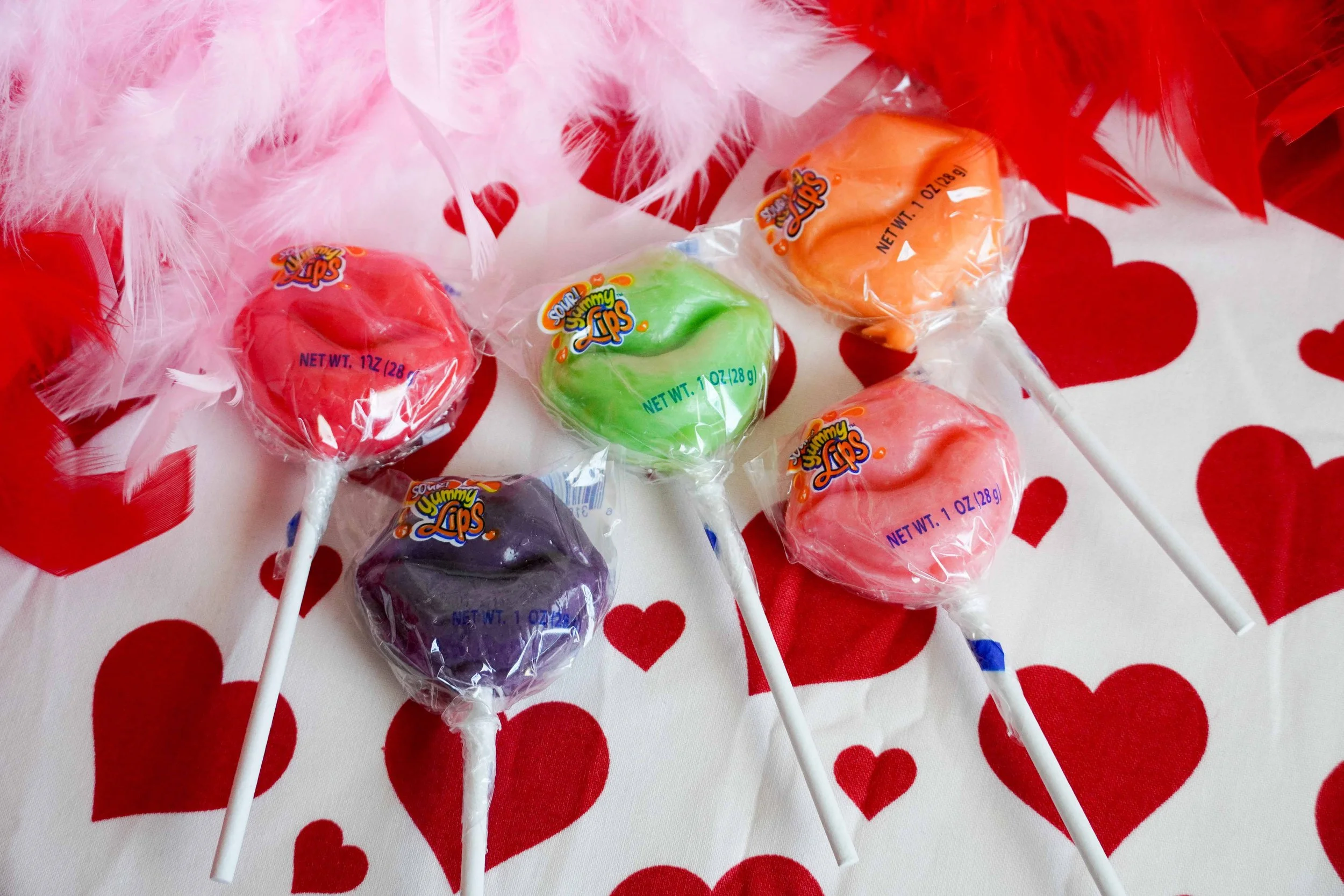 Valentine's Lip Lollipops - Assorted Flavors (10 Pack)