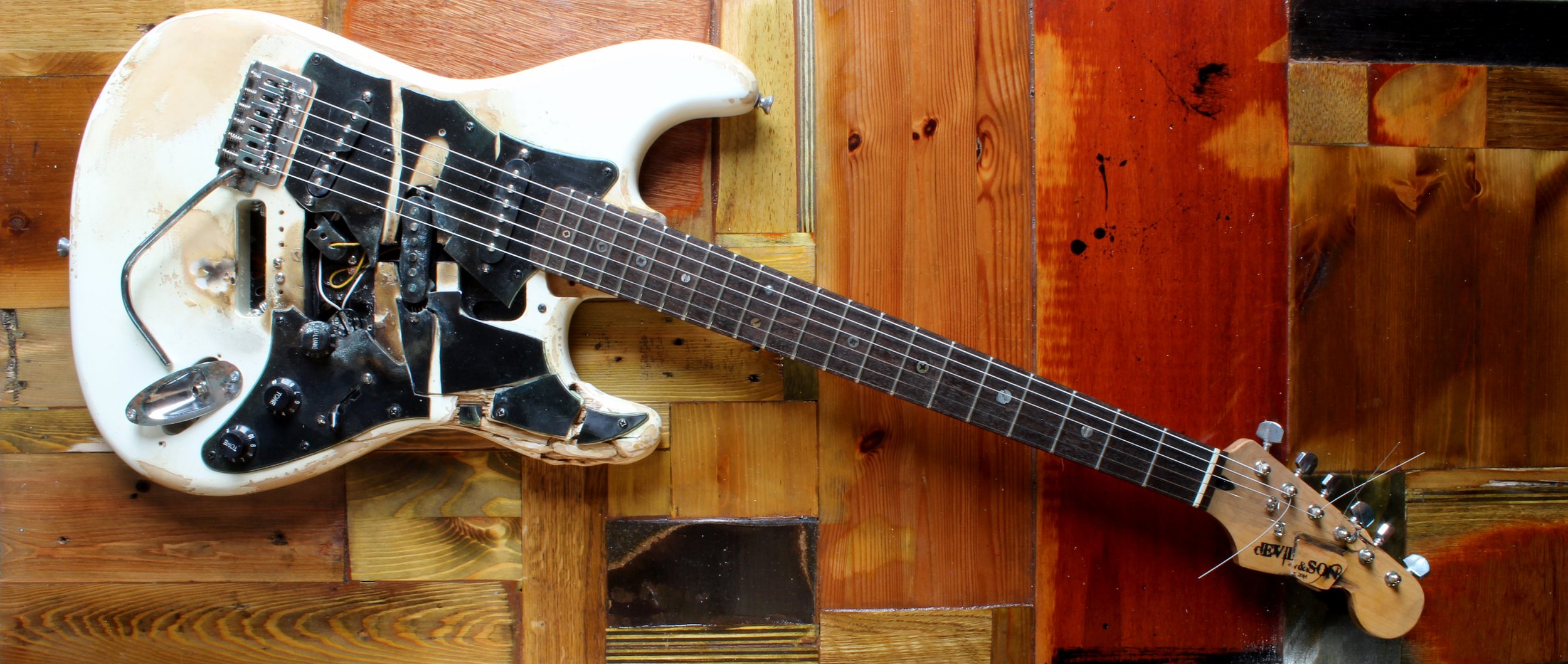 Store 2 — Devil & Sons Customised Guitars