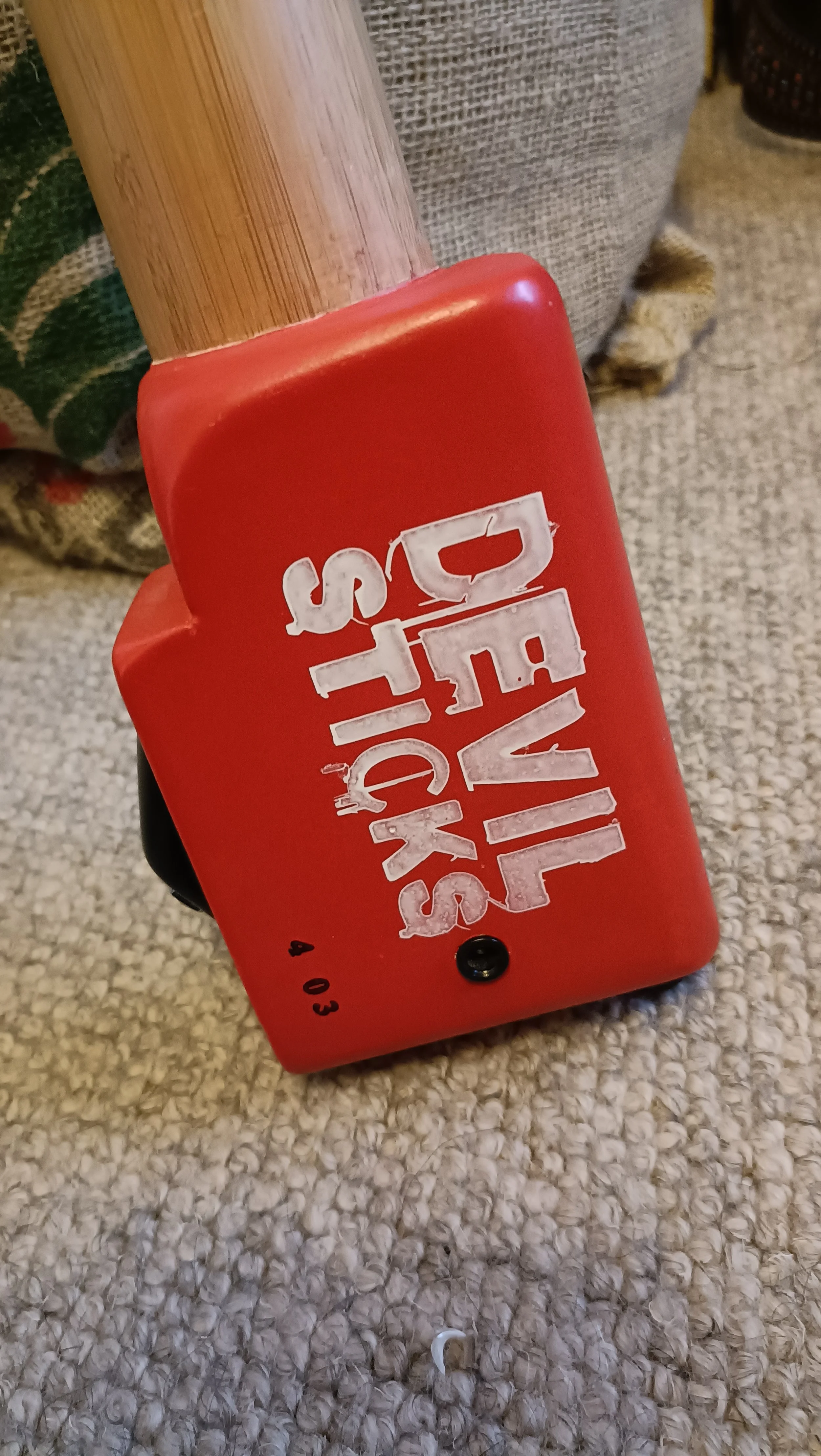 Devil Stick 4 03 (1).jpg