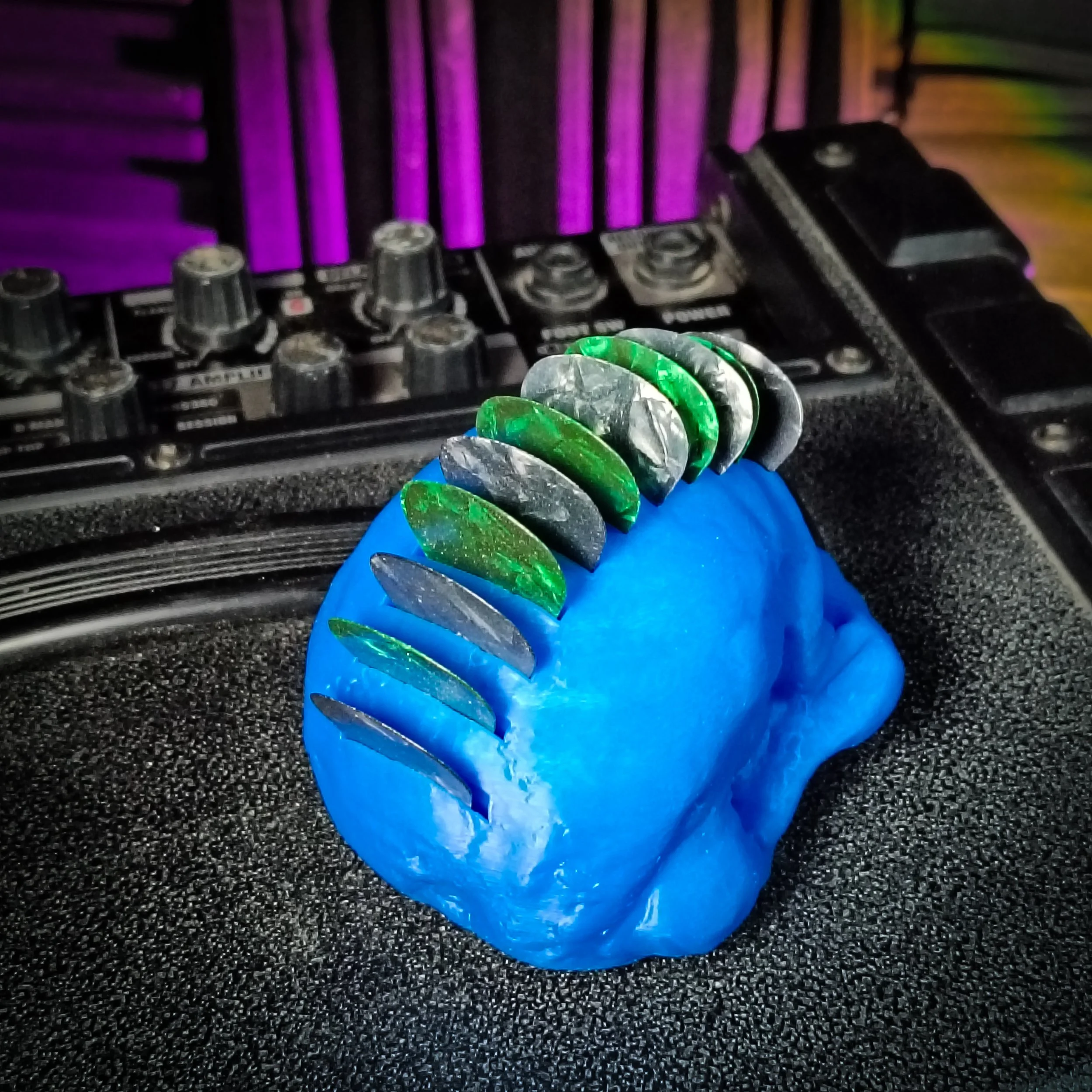 Skull Pick Holder (87).jpg