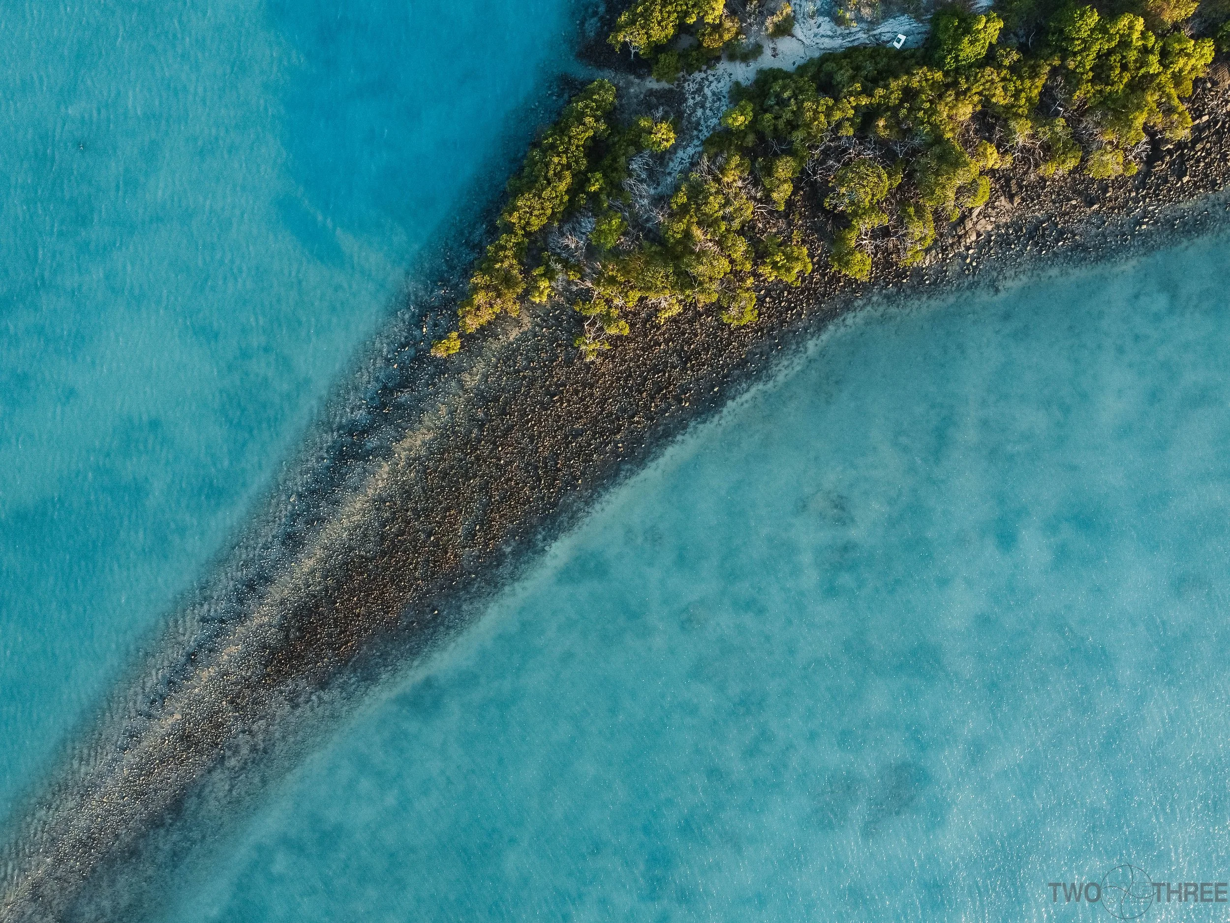 AIRLIE BEACH 6