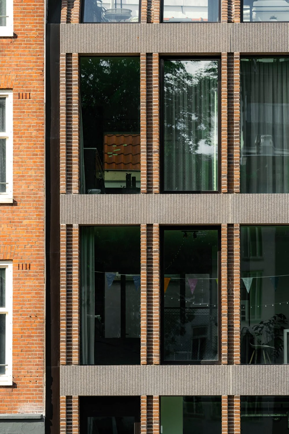 voorgevel fragment, Foliestraat, Amsterdam-Ronald Janssen Architecten, fotograaf Sebastian Van Damme