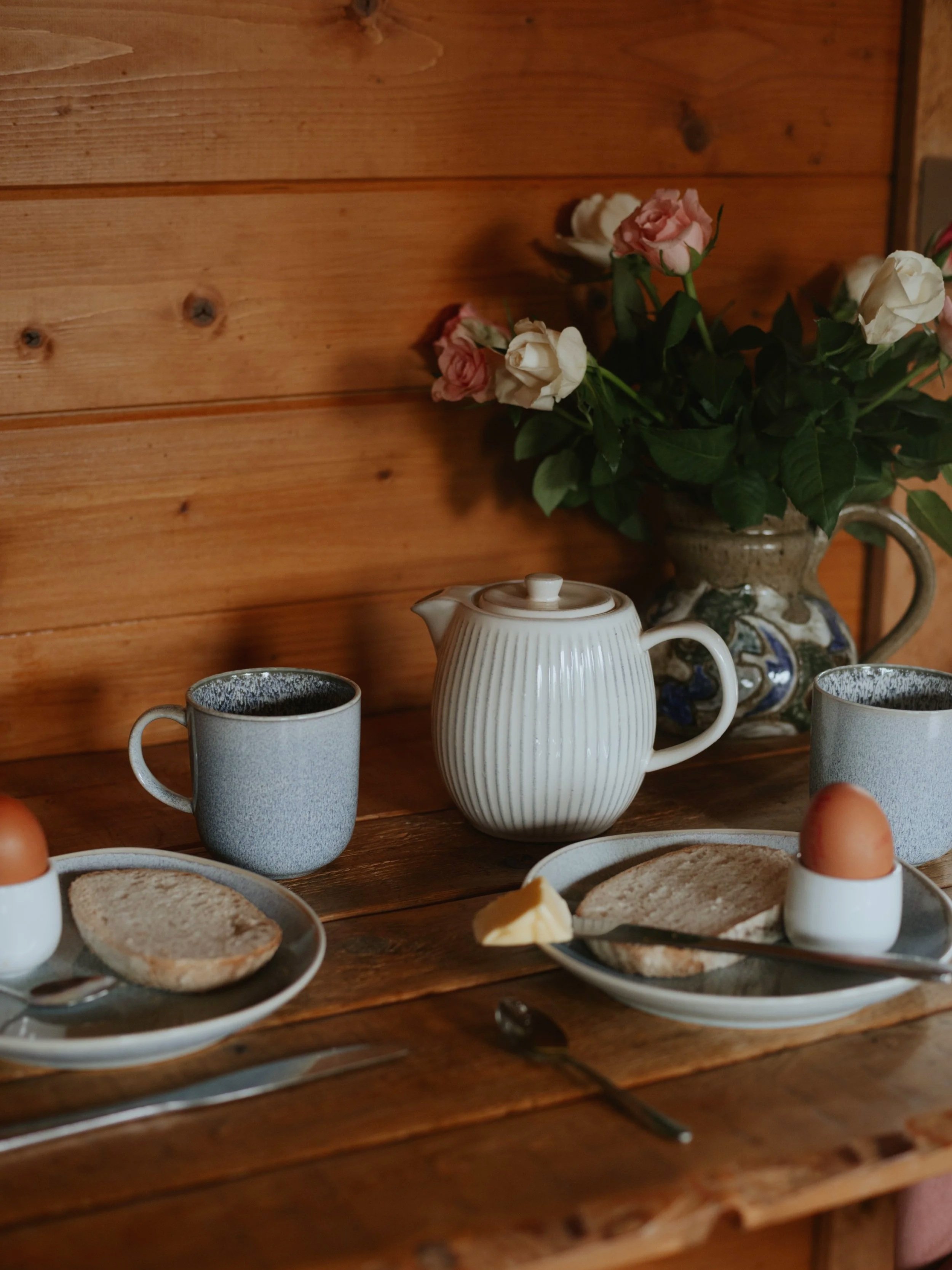 breakfast-at-the-secret-cabin