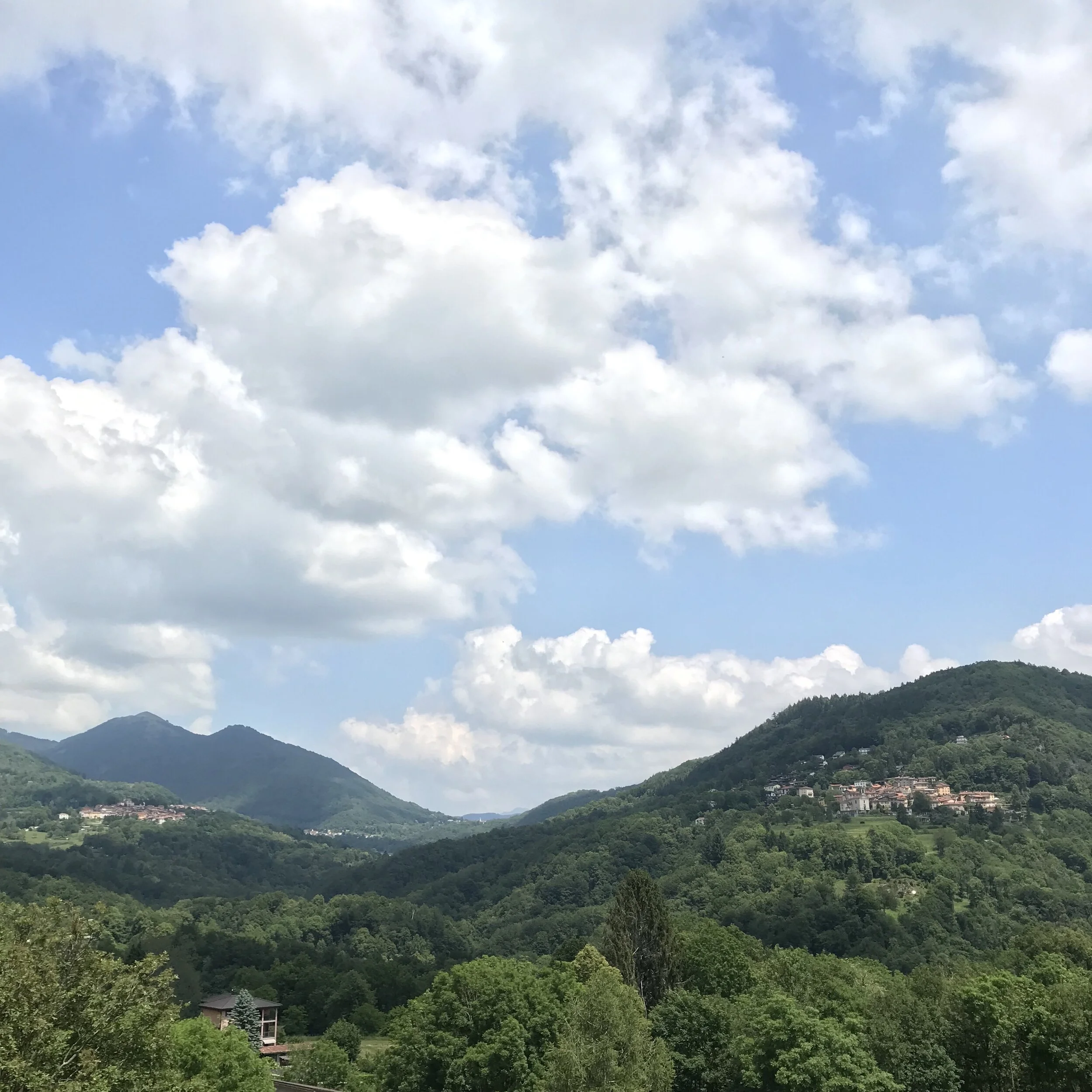 CasaCorvoNovaggio_view2.jpg