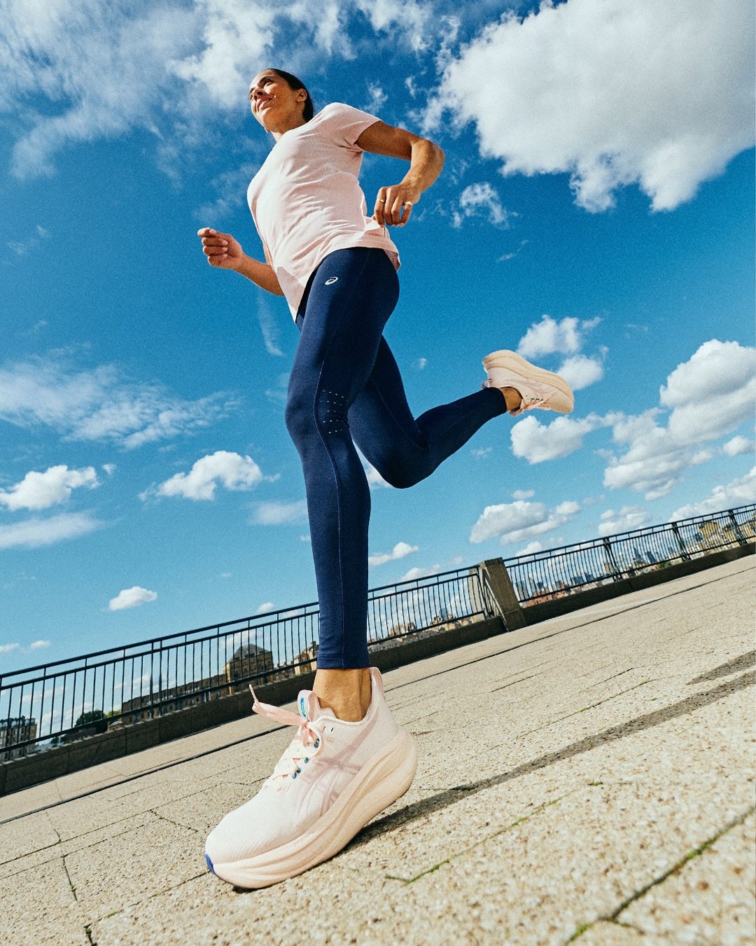 ASICS 'Good Vibrations'