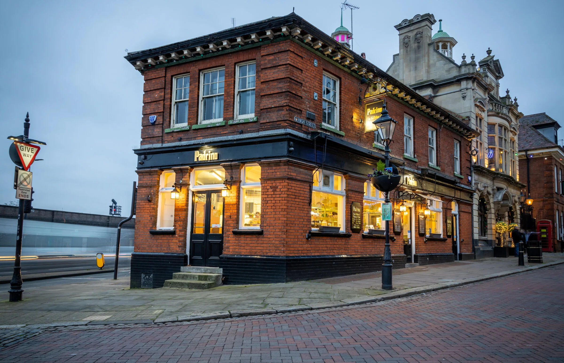 Bookings — Padrino Pizza The best sourdough pizza on Rochester High