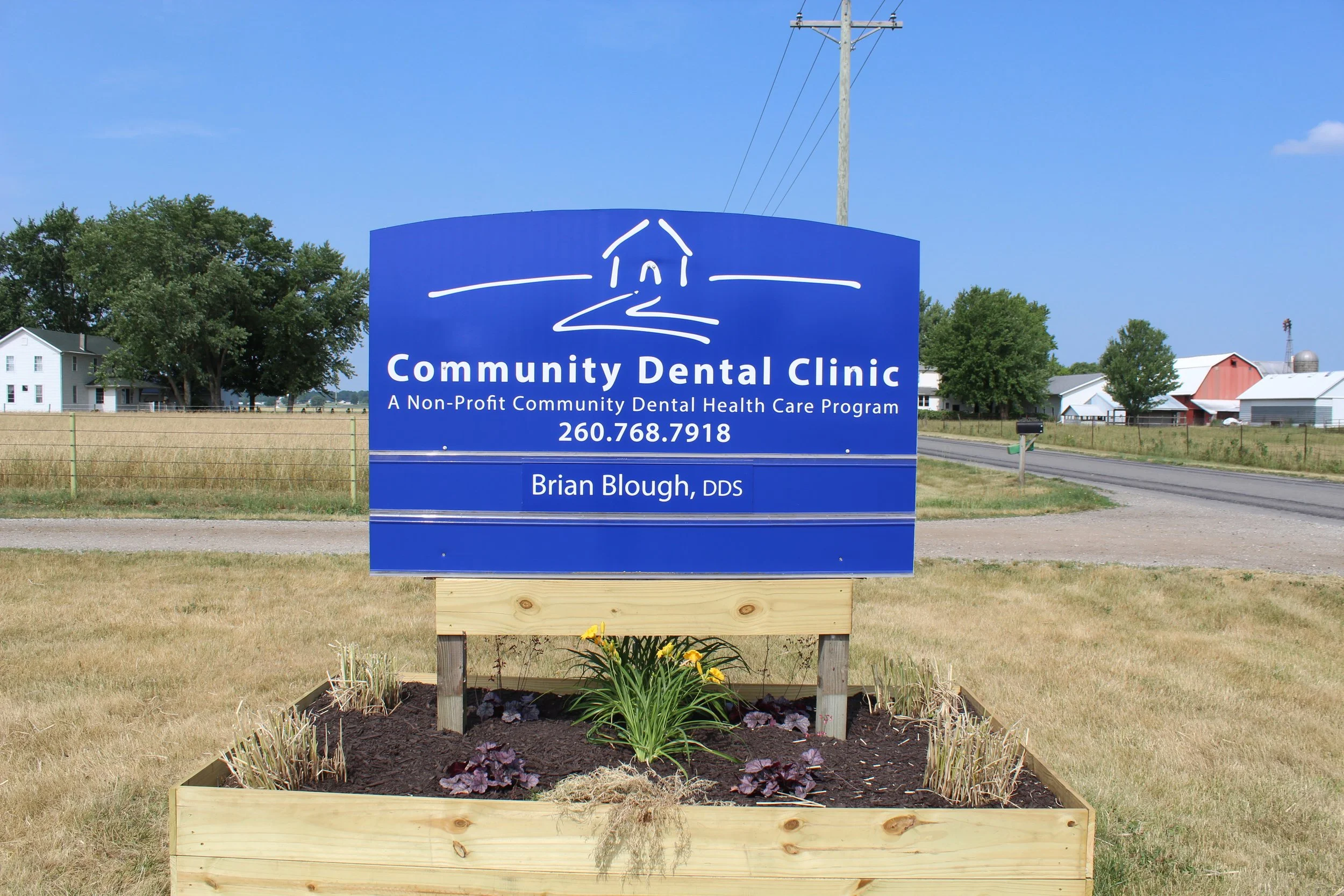 Dental Clinic Sign .JPG